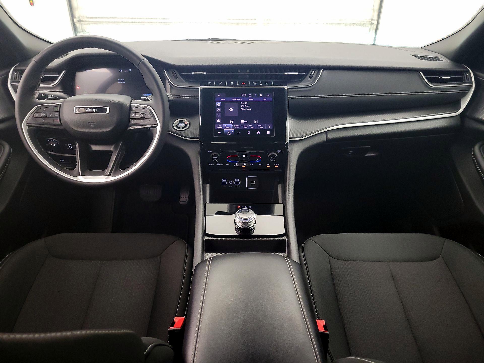 Thumbnail: 2024 Jeep Grand Cherokee - 9