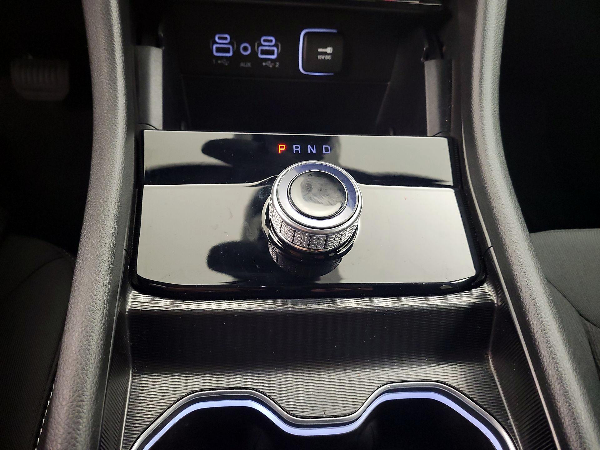 Thumbnail: 2024 Jeep Grand Cherokee - 16