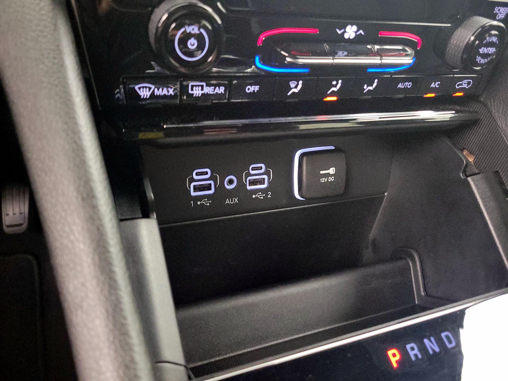 Thumbnail: 2024 Jeep Grand Cherokee - 17