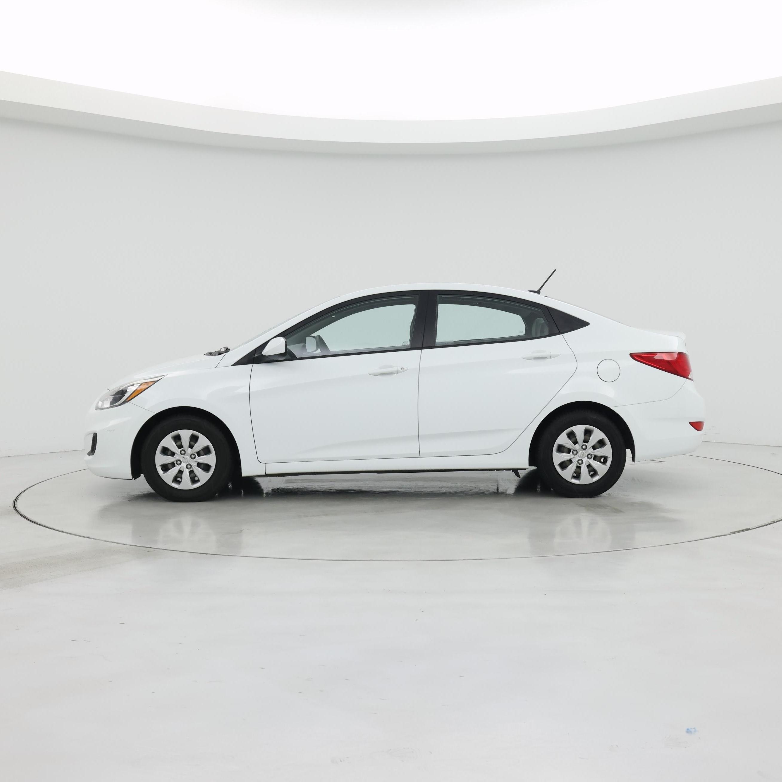 Thumbnail: 2016 Hyundai Accent - 3