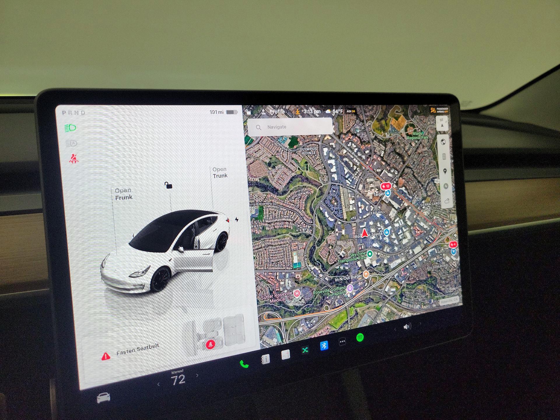 Thumbnail: 2023 Tesla Model 3 - 13