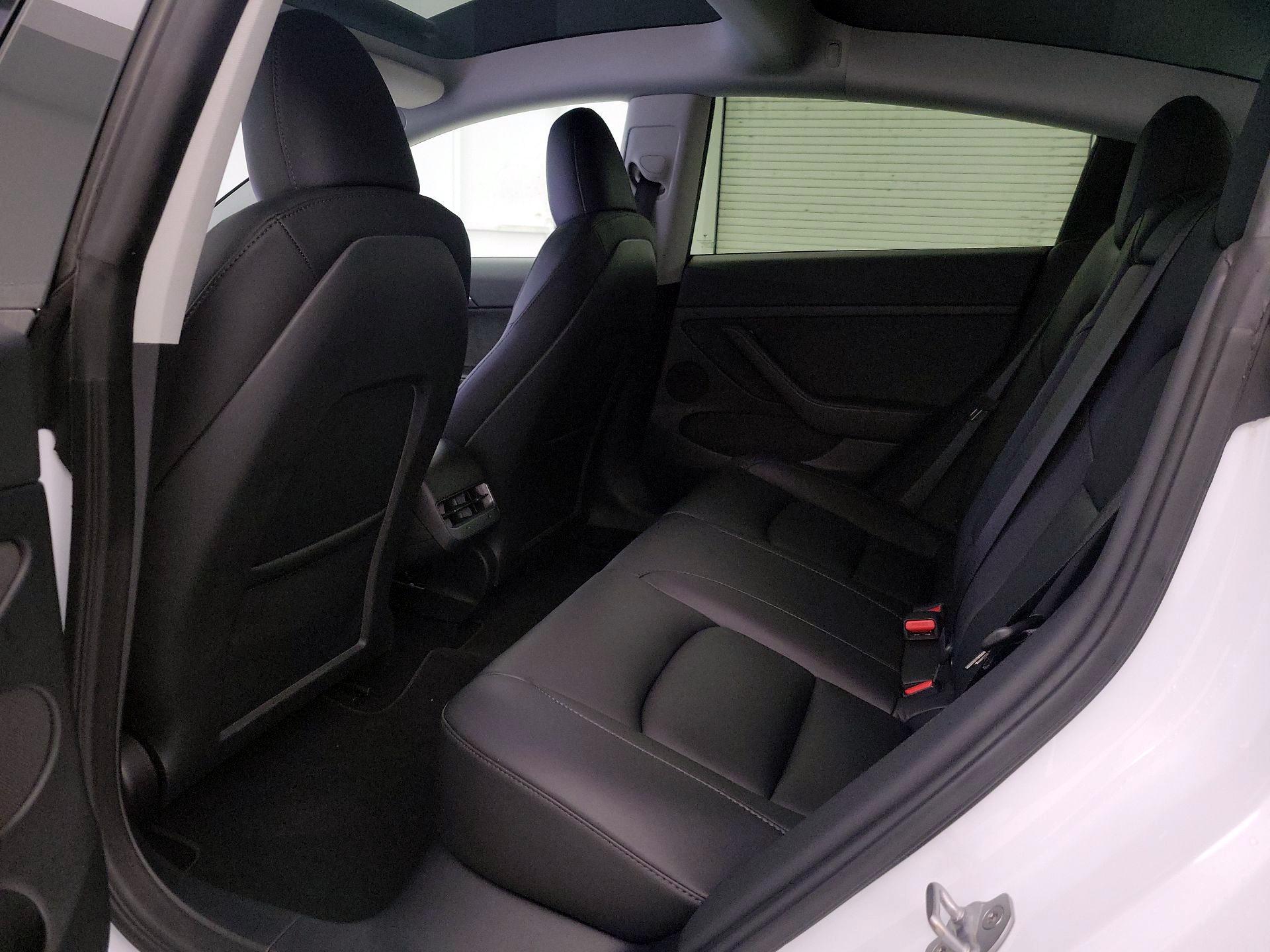 Thumbnail: 2023 Tesla Model 3 - 18