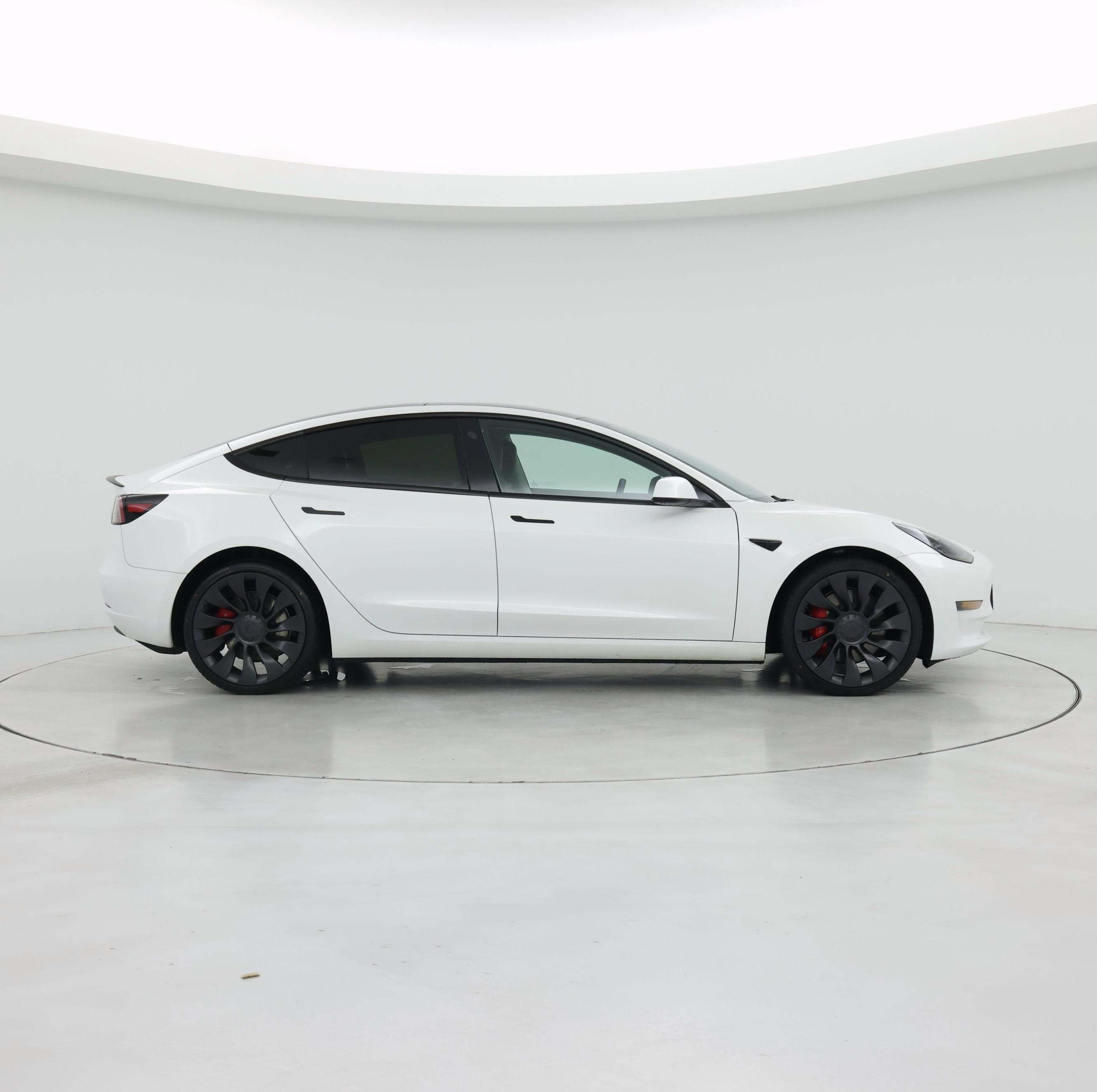 Thumbnail: 2023 Tesla Model 3 - 7