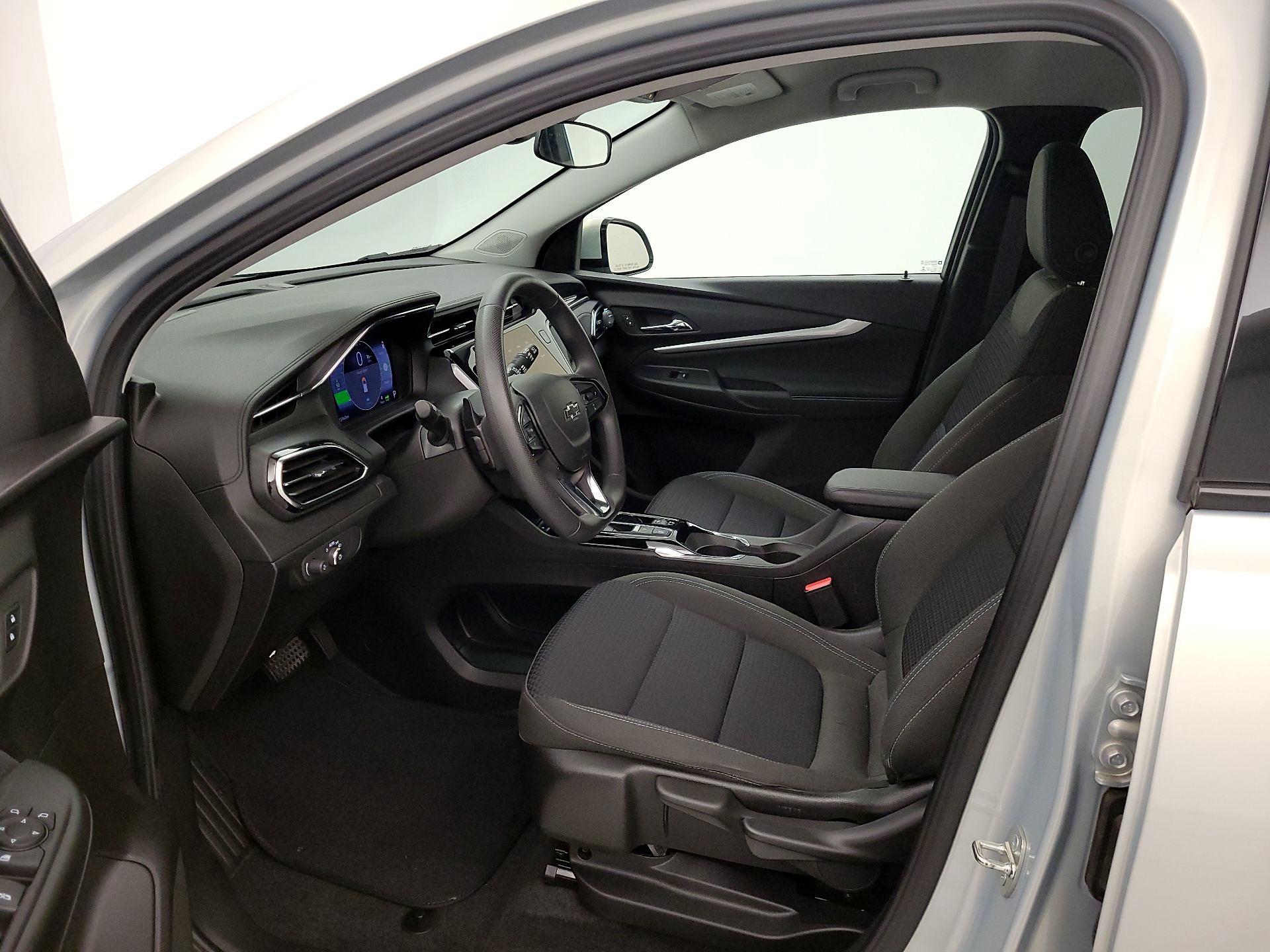 Thumbnail: 2023 Chevrolet Bolt EUV - 11