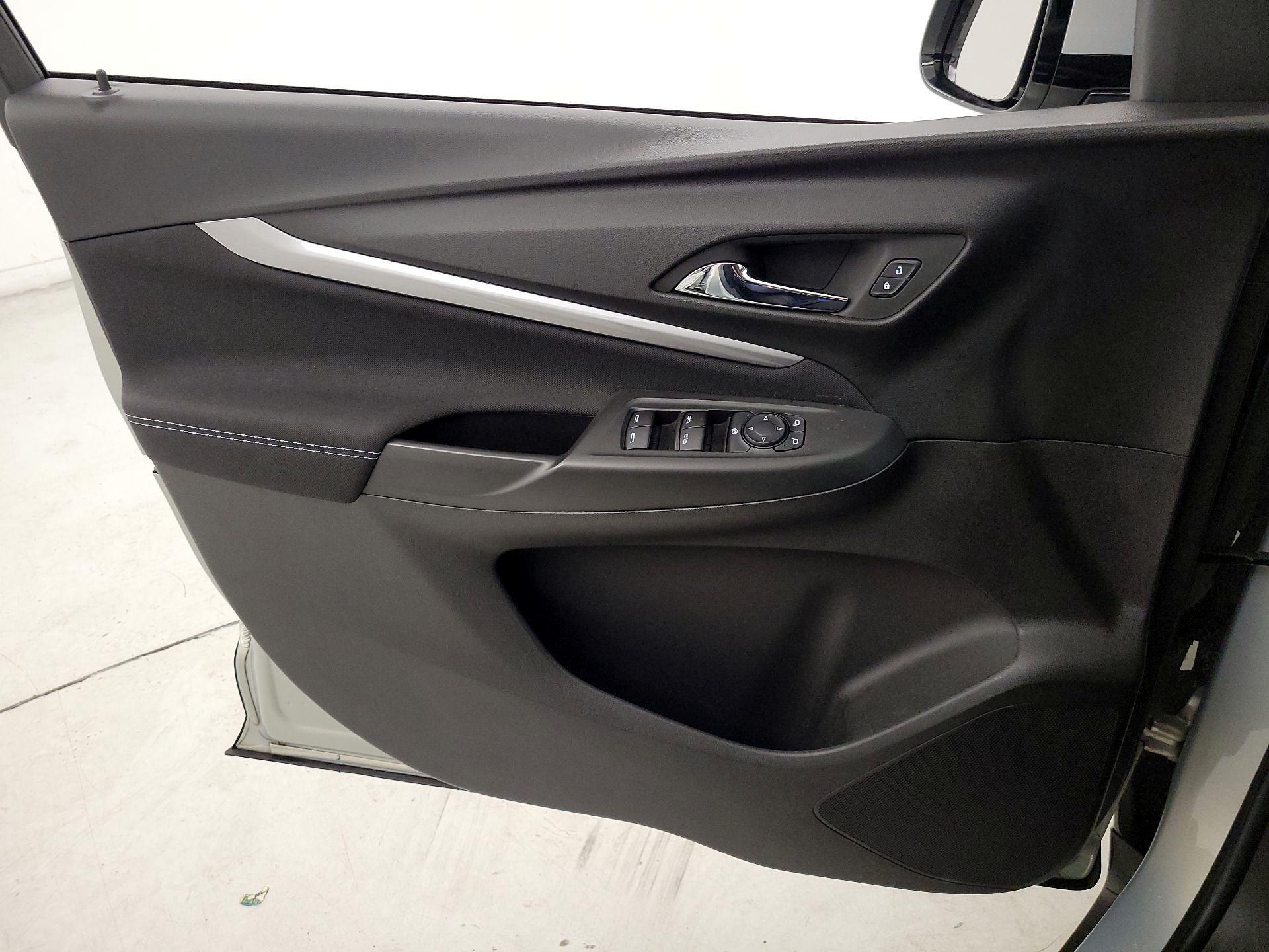 Thumbnail: 2023 Chevrolet Bolt EUV - 12