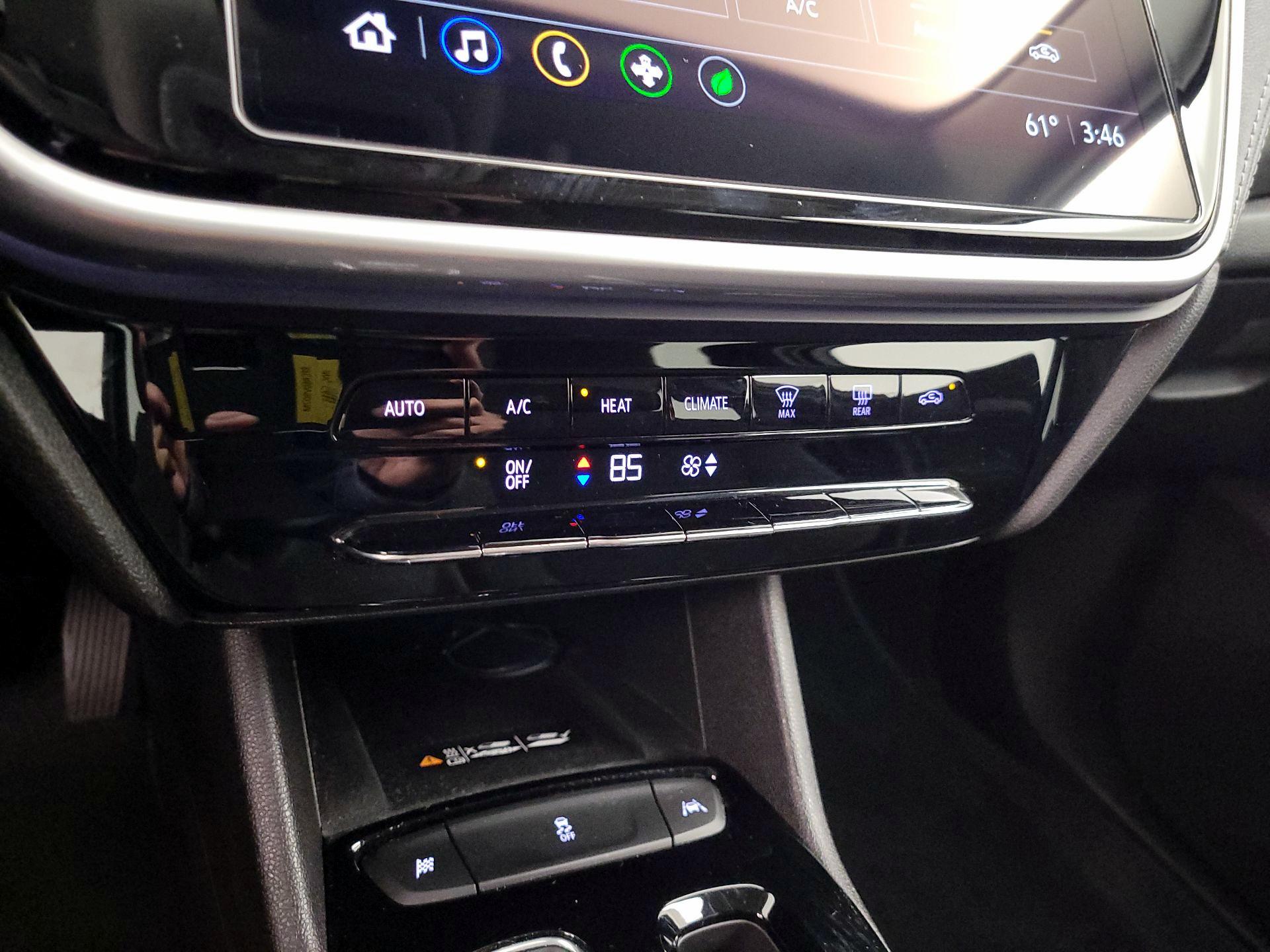 Thumbnail: 2023 Chevrolet Bolt EUV - 15