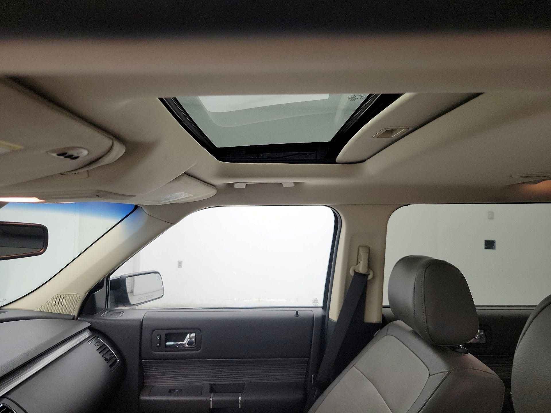 Thumbnail: 2016 Ford Flex - 20