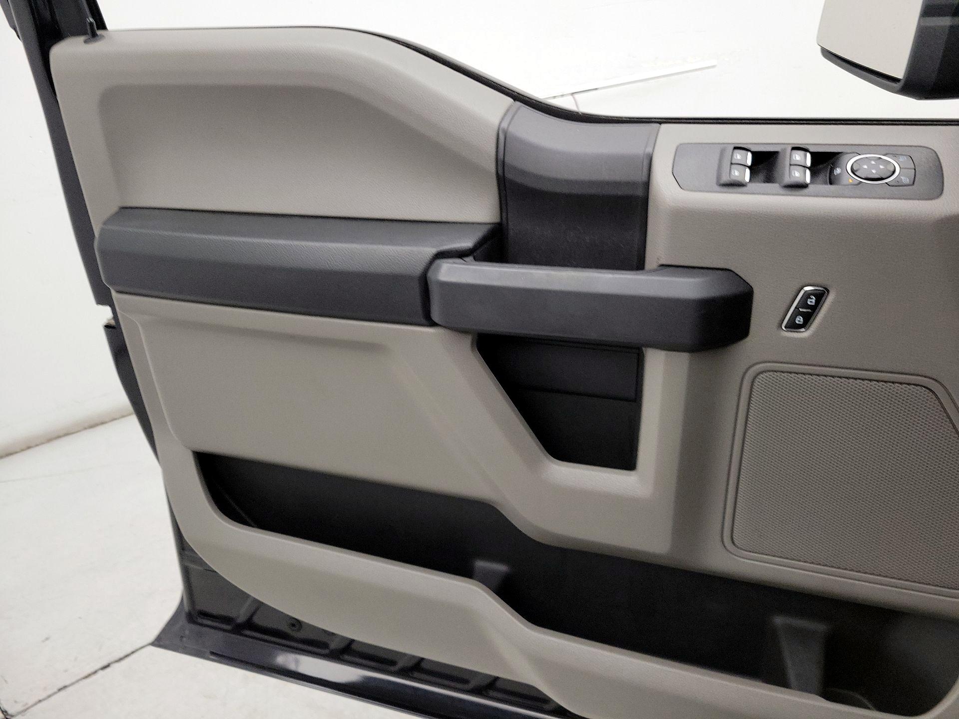 Thumbnail: 2019 Ford F-150 - 12