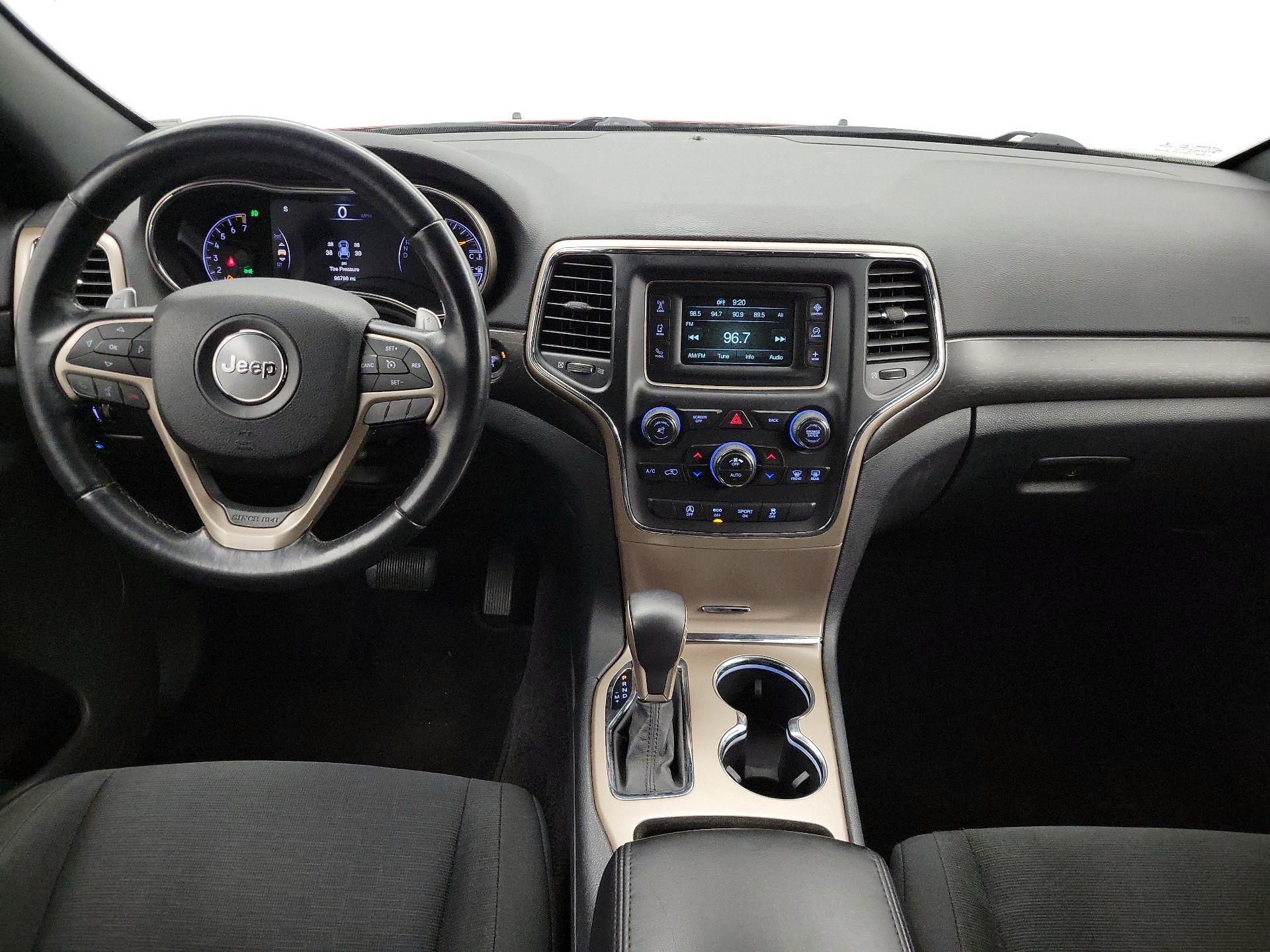 Thumbnail: 2016 Jeep Grand Cherokee - 9