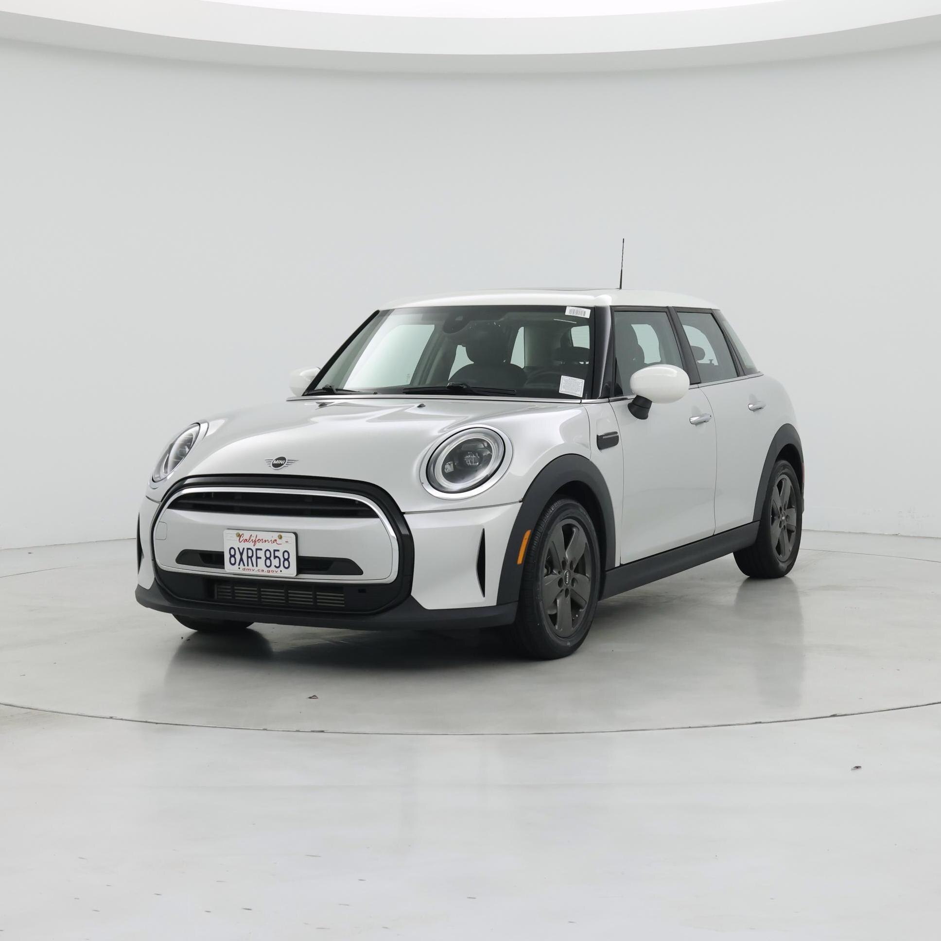 Thumbnail: 2022 MINI Cooper Hardtop - 4