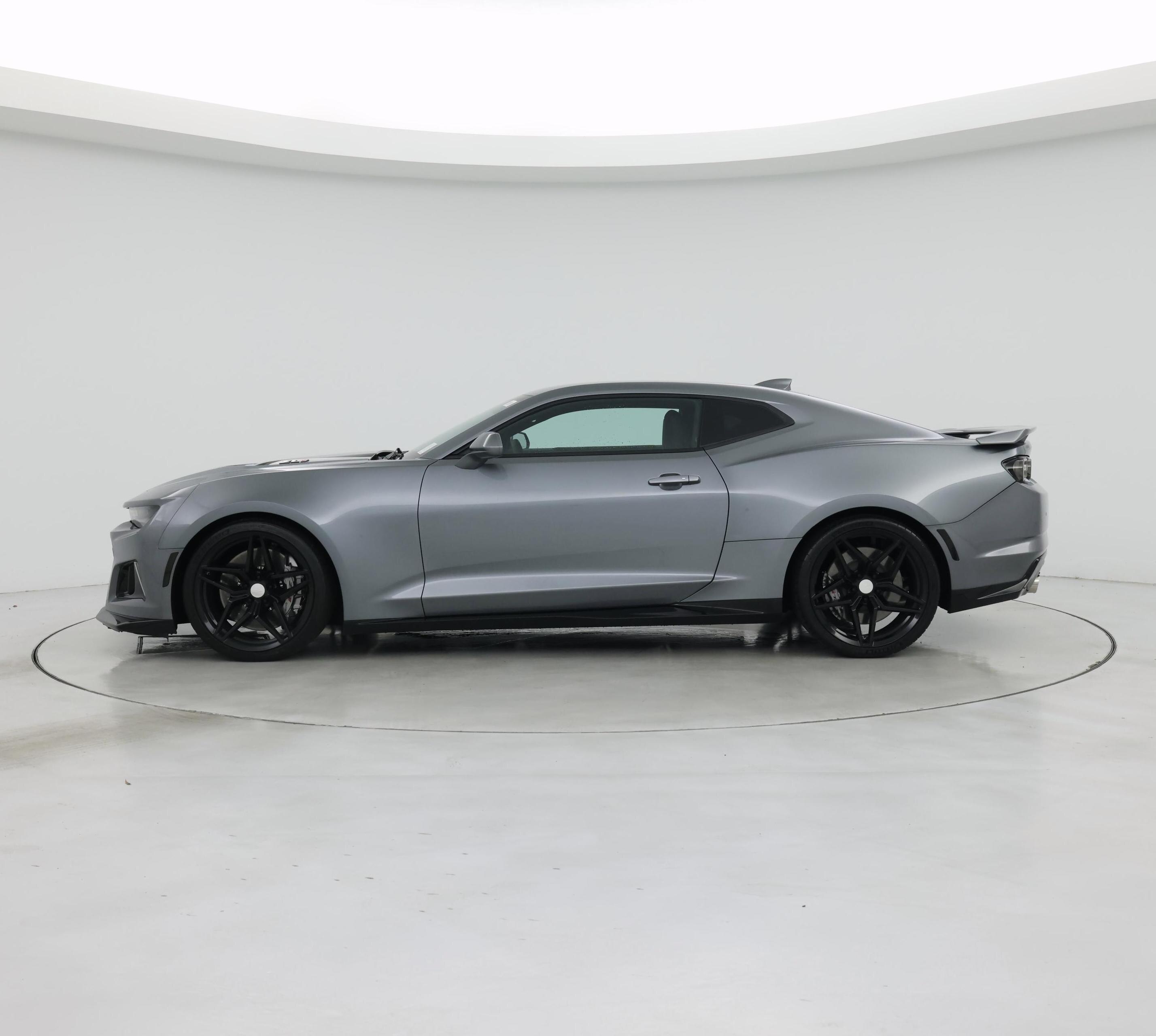 Thumbnail: 2019 Chevrolet Camaro - 3