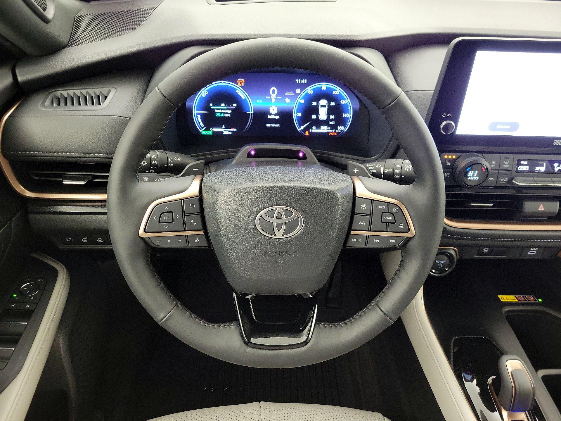 Thumbnail: 2025 Toyota Highlander - 10