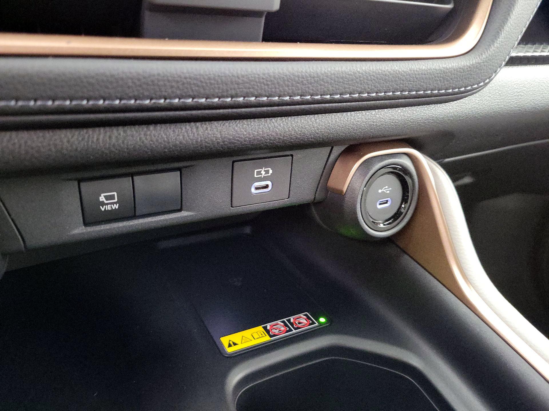 Thumbnail: 2025 Toyota Highlander - 18