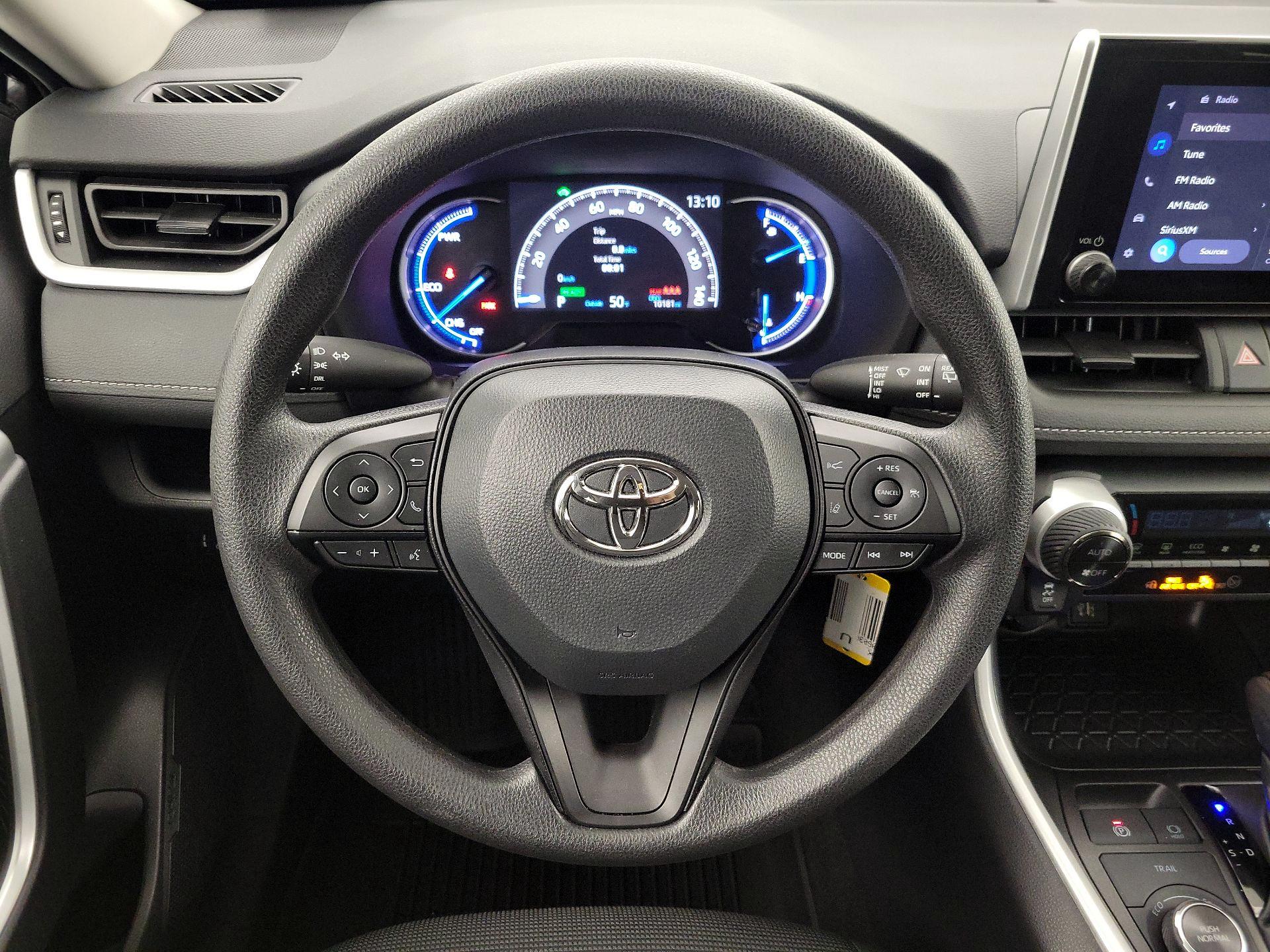 Thumbnail: 2025 Toyota RAV4 - 10