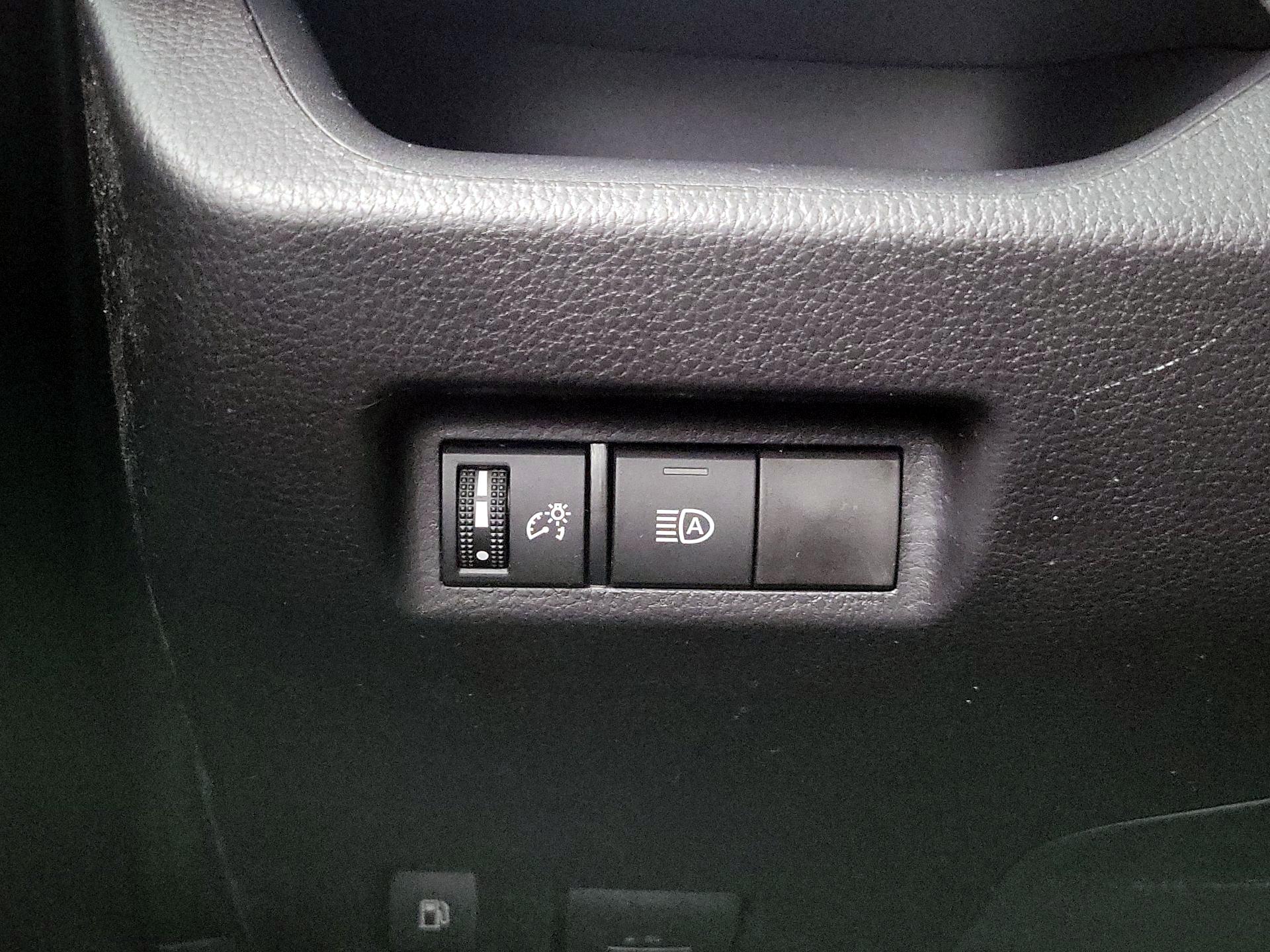 Thumbnail: 2025 Toyota RAV4 - 13