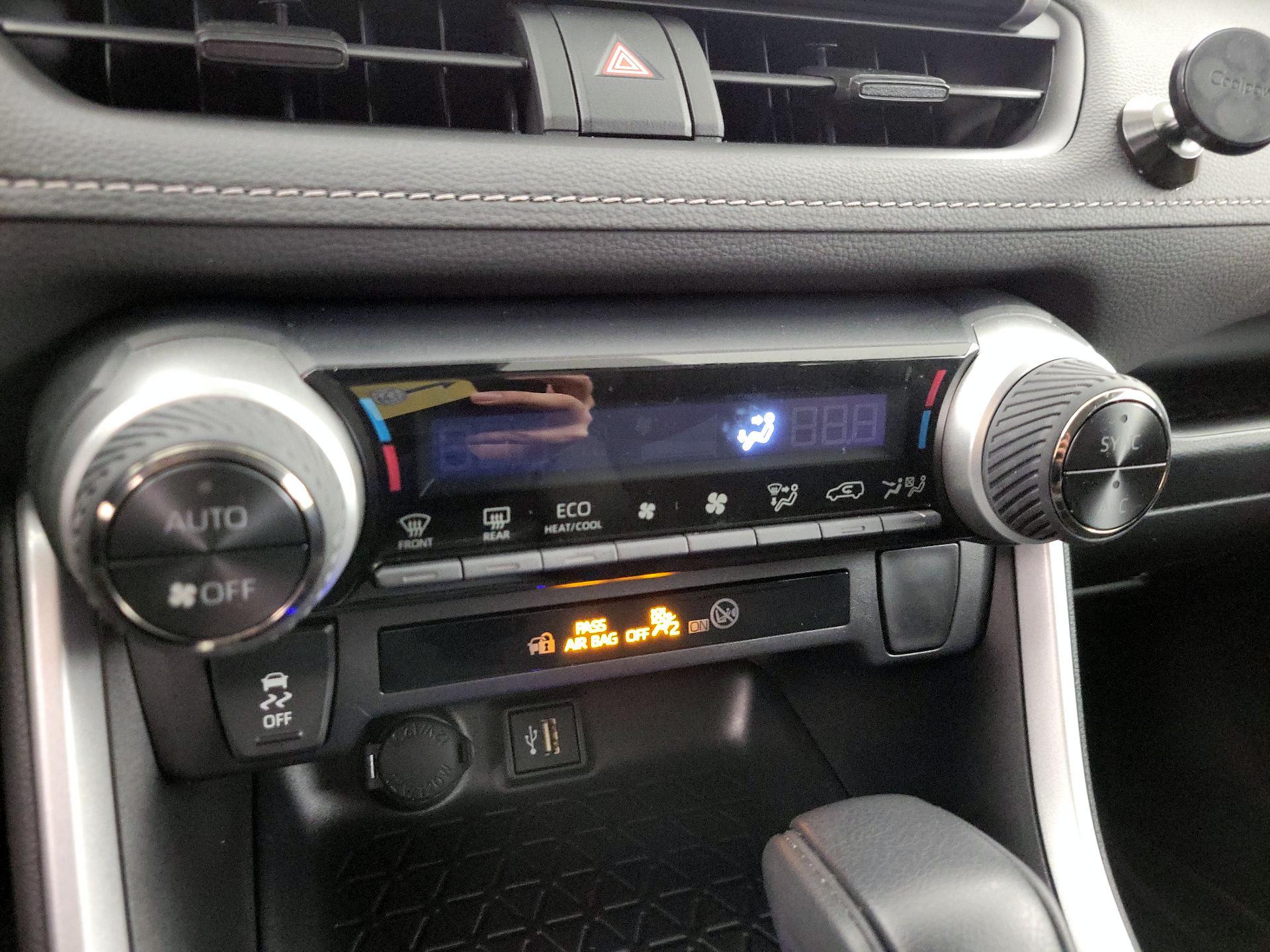 Thumbnail: 2025 Toyota RAV4 - 16