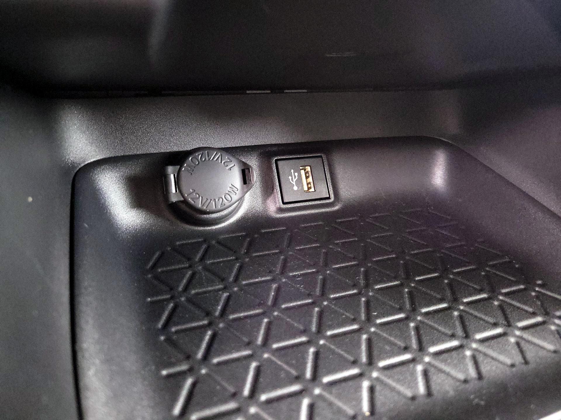 Thumbnail: 2025 Toyota RAV4 - 18