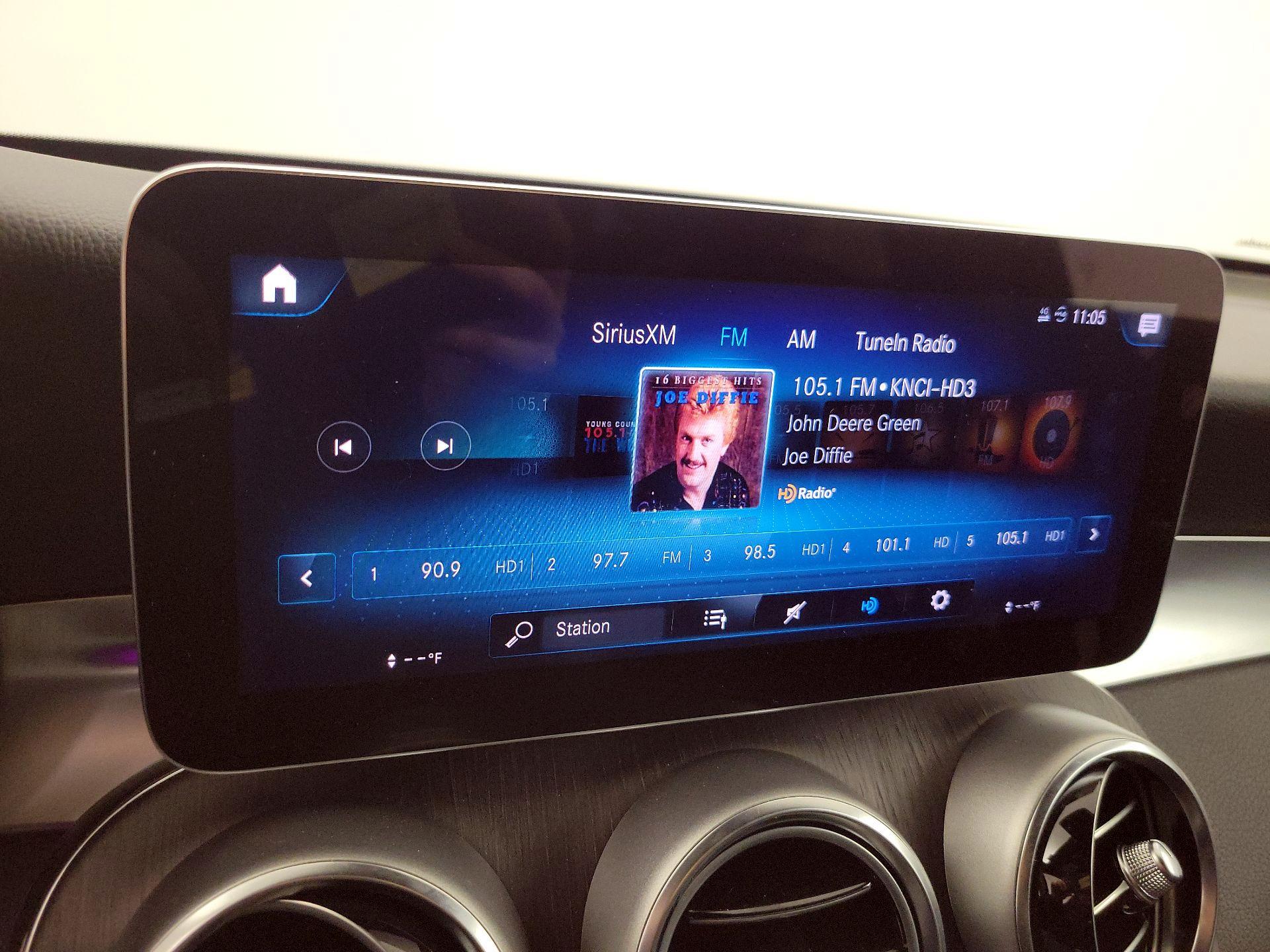 Thumbnail: 2022 Mercedes-Benz GLC - 14