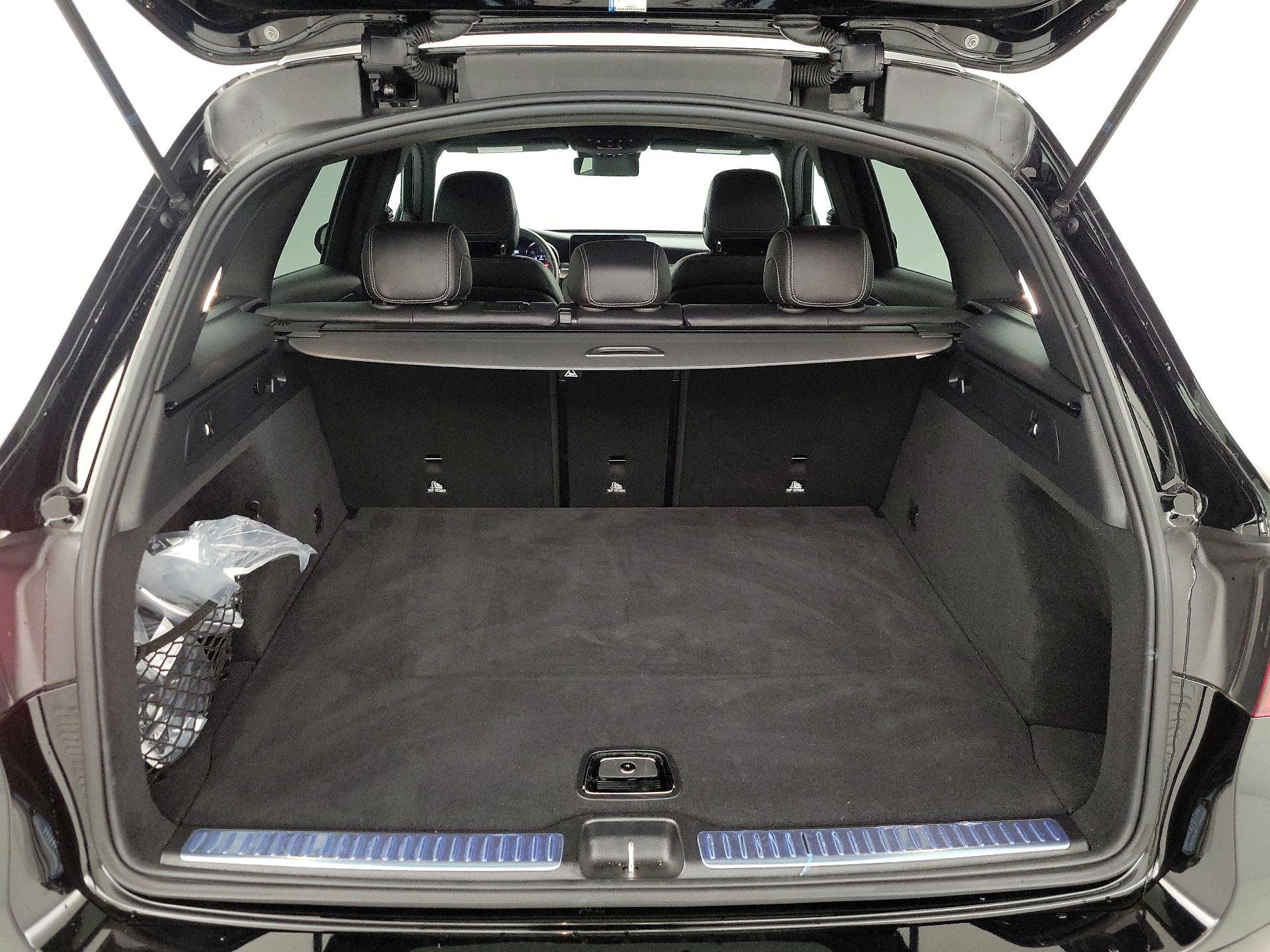 Thumbnail: 2022 Mercedes-Benz GLC - 18