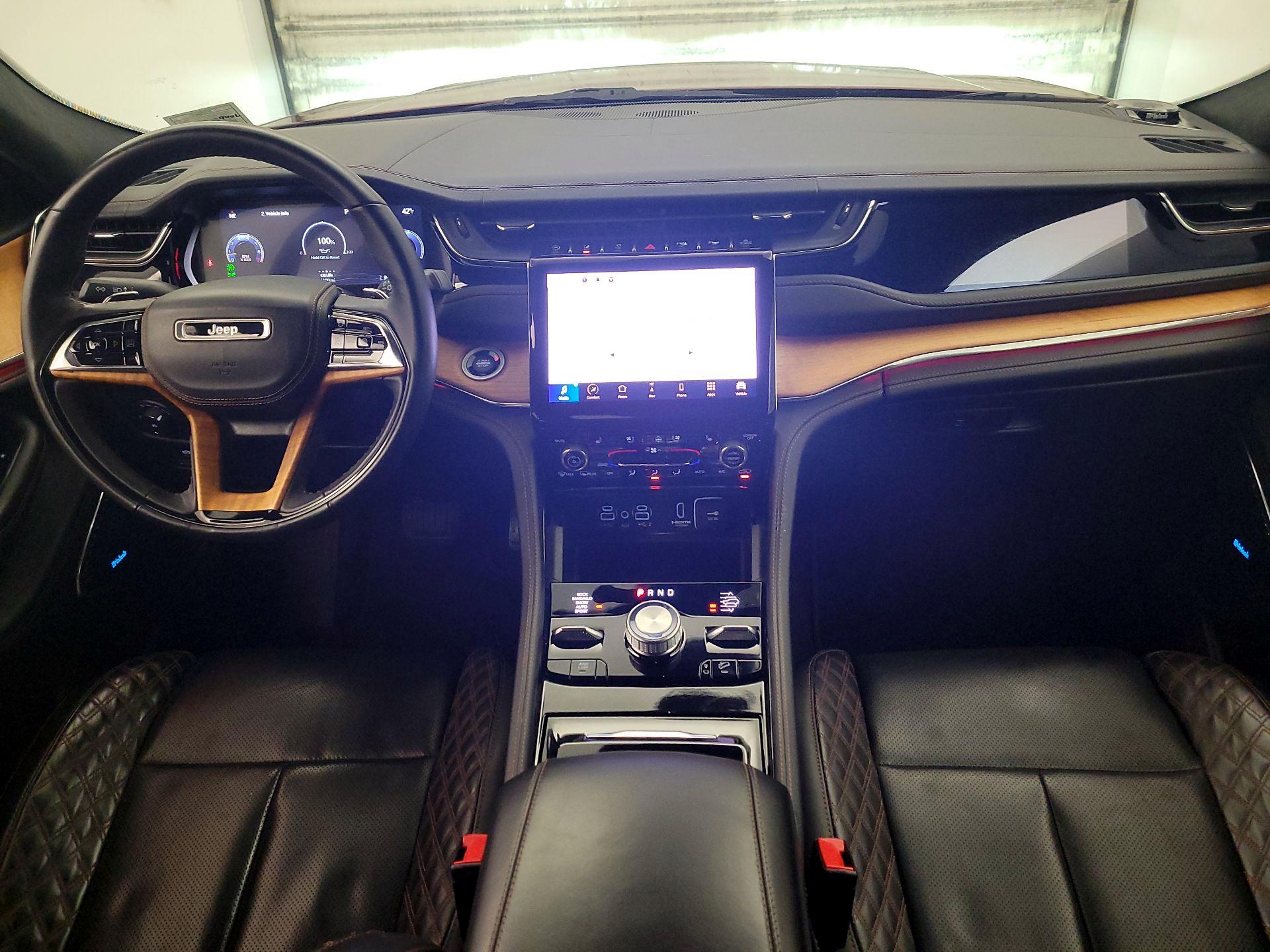 Thumbnail: 2023 Jeep Grand Cherokee L - 9