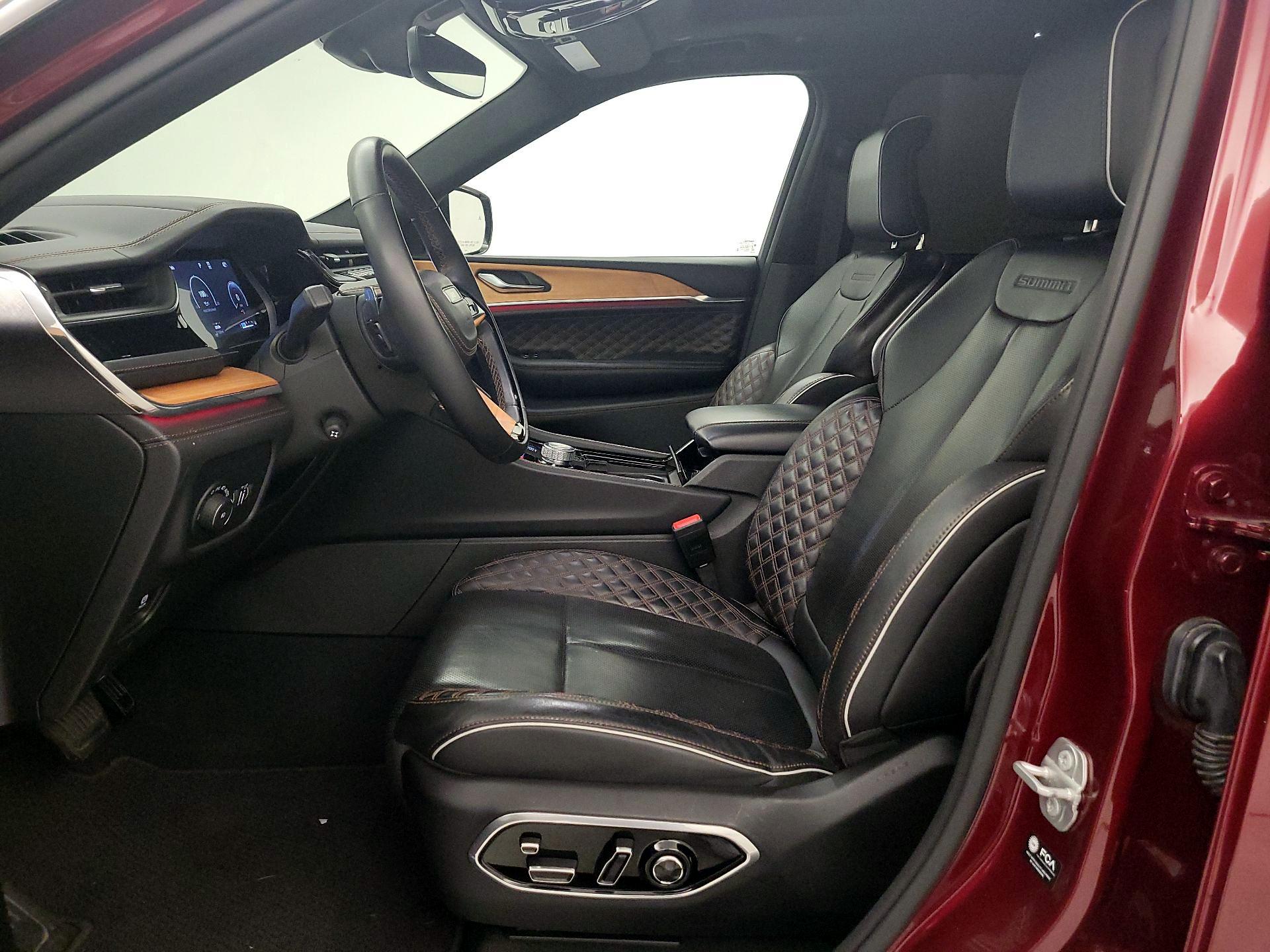 Thumbnail: 2023 Jeep Grand Cherokee L - 11