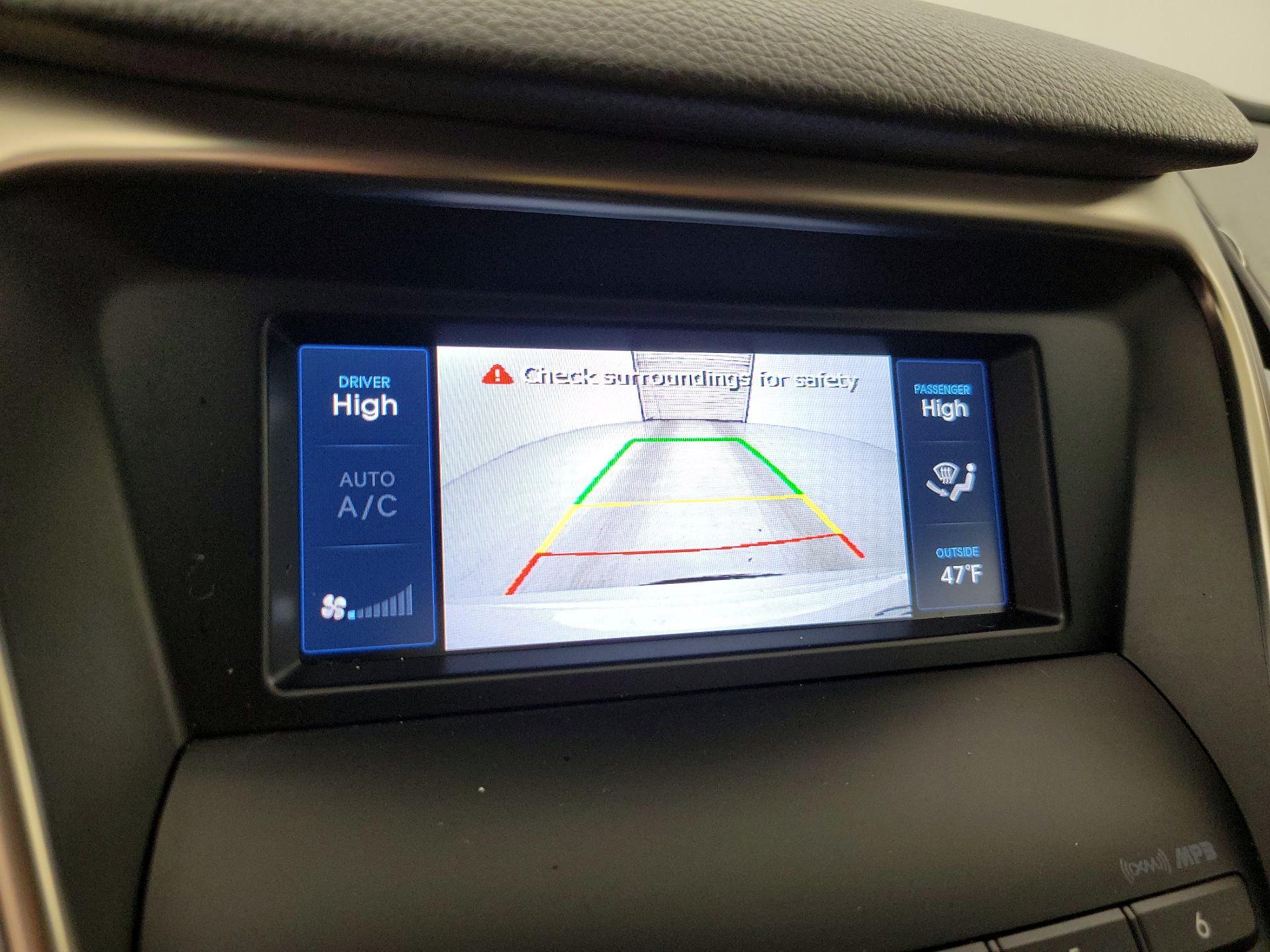 Thumbnail: 2014 Hyundai Azera - 14