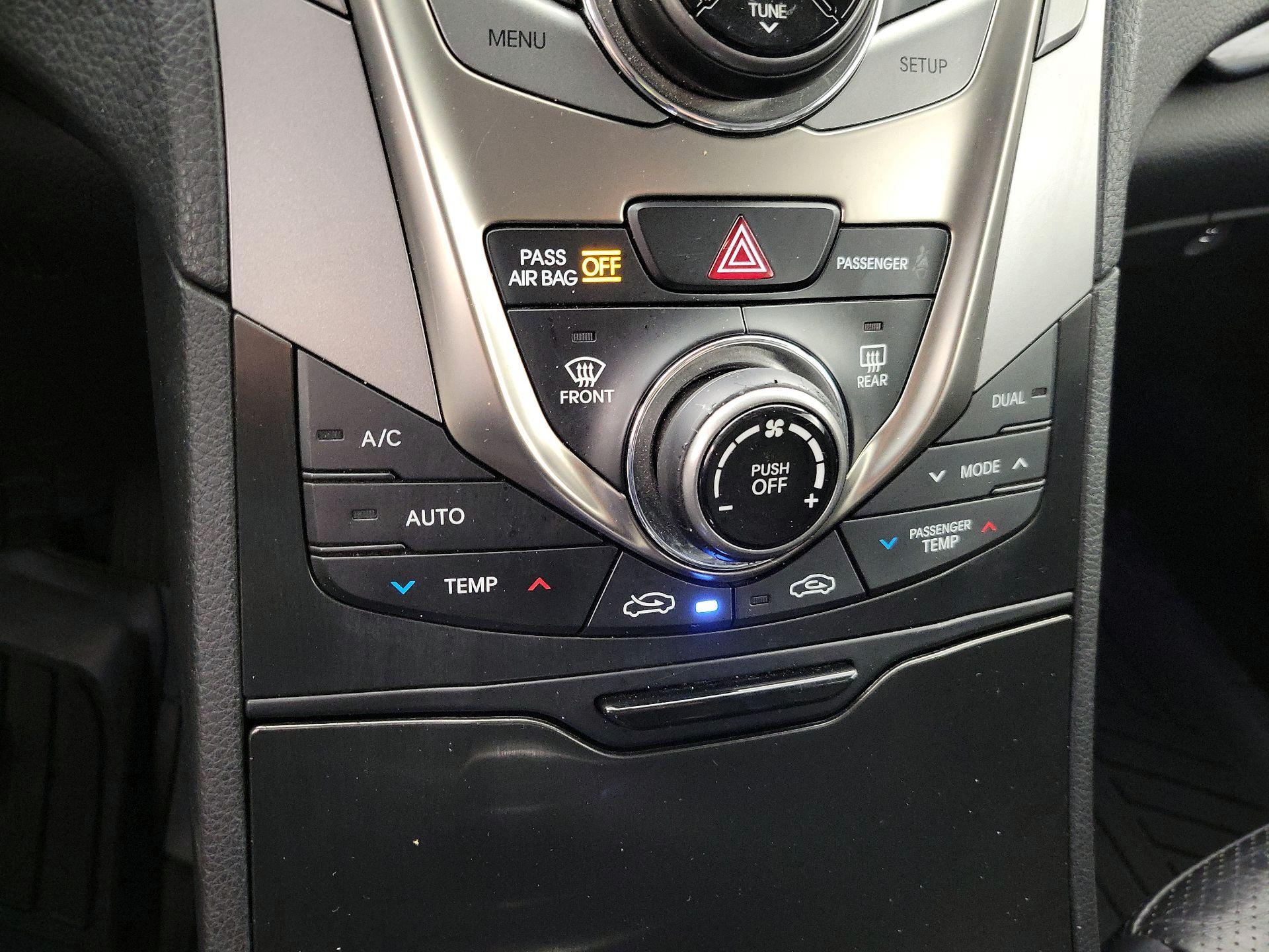 Thumbnail: 2014 Hyundai Azera - 16