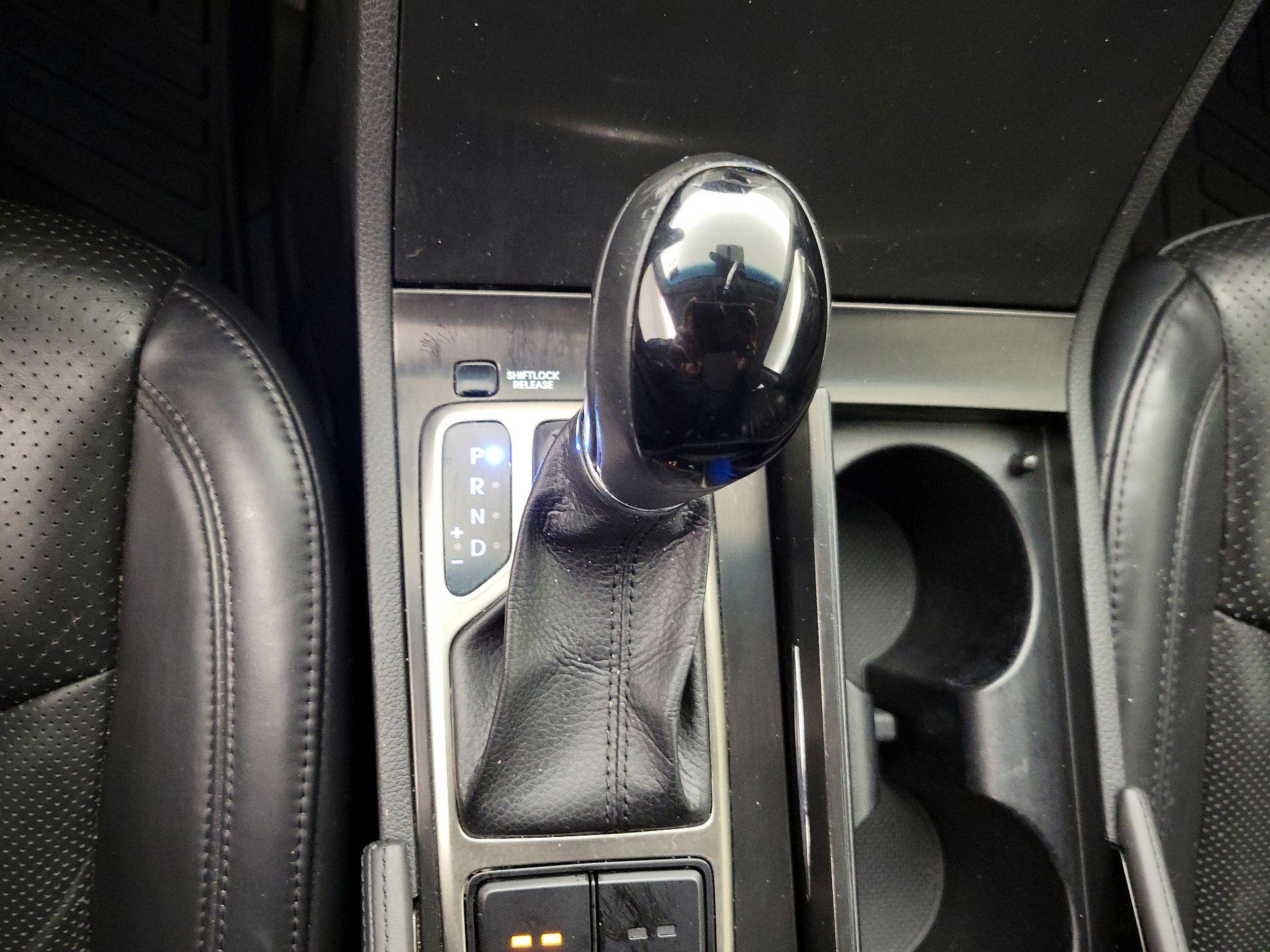 Thumbnail: 2014 Hyundai Azera - 17