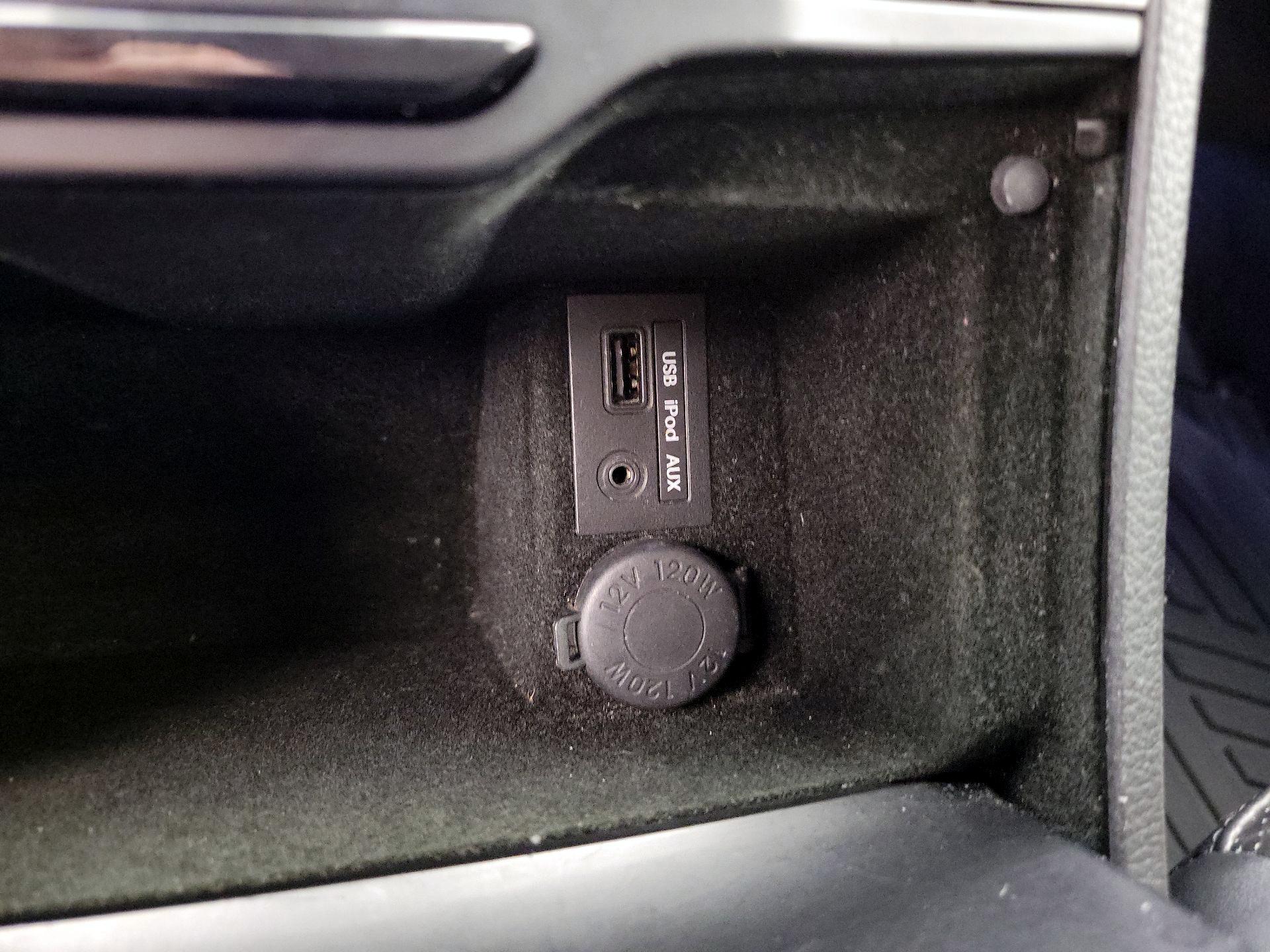 Thumbnail: 2014 Hyundai Azera - 18