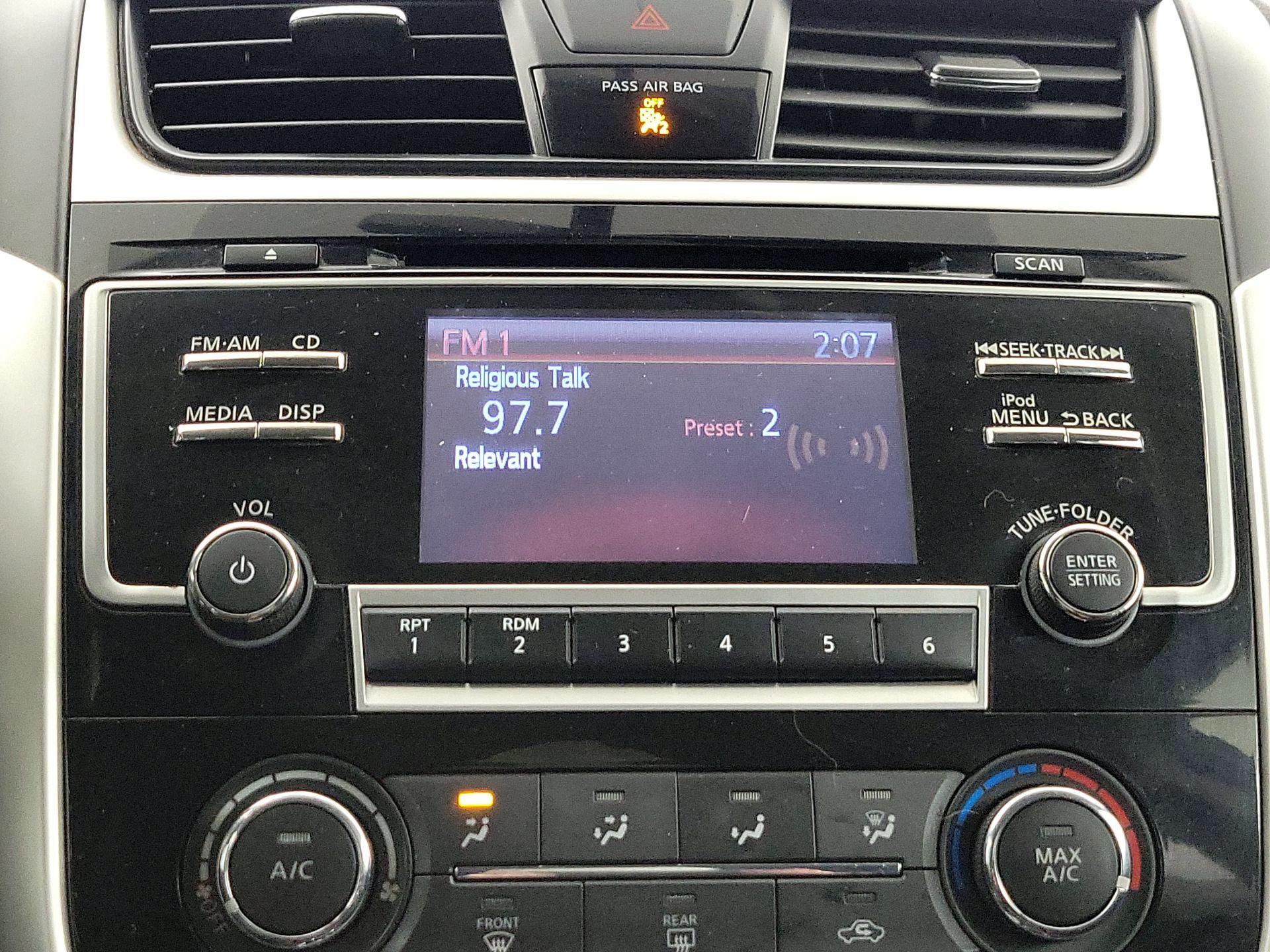 Thumbnail: 2018 Nissan Altima - 15