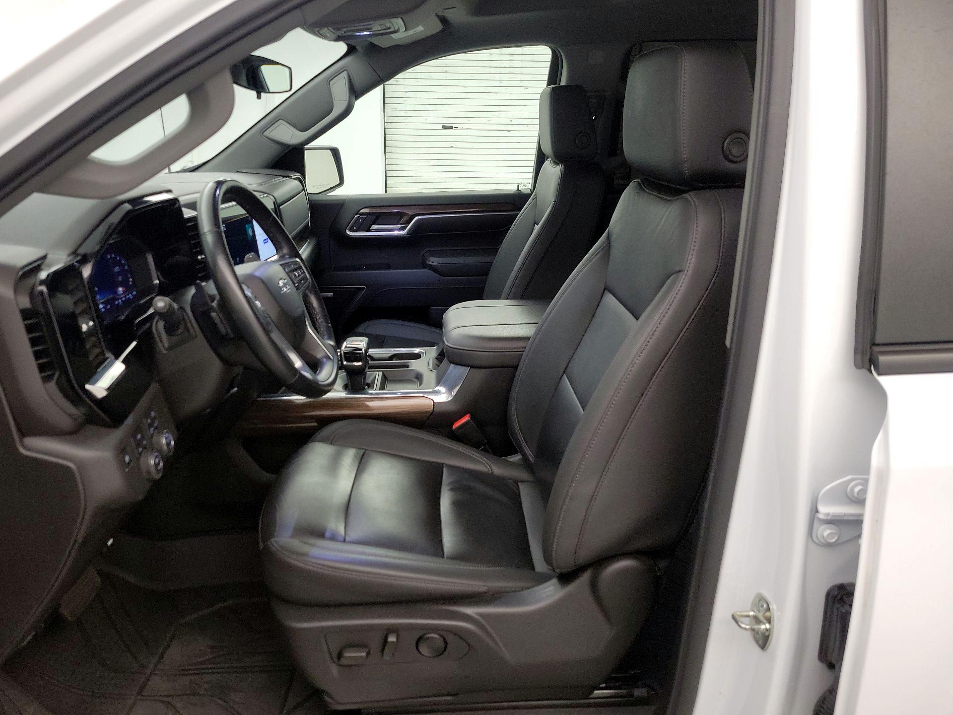 Thumbnail: 2024 Chevrolet Silverado 1500 - 11