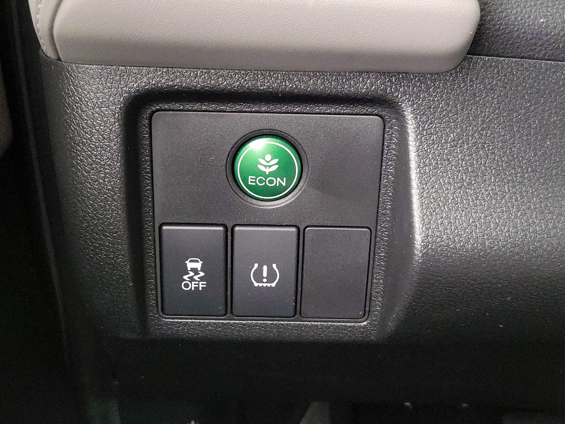 Thumbnail: 2018 Honda HR-V - 13