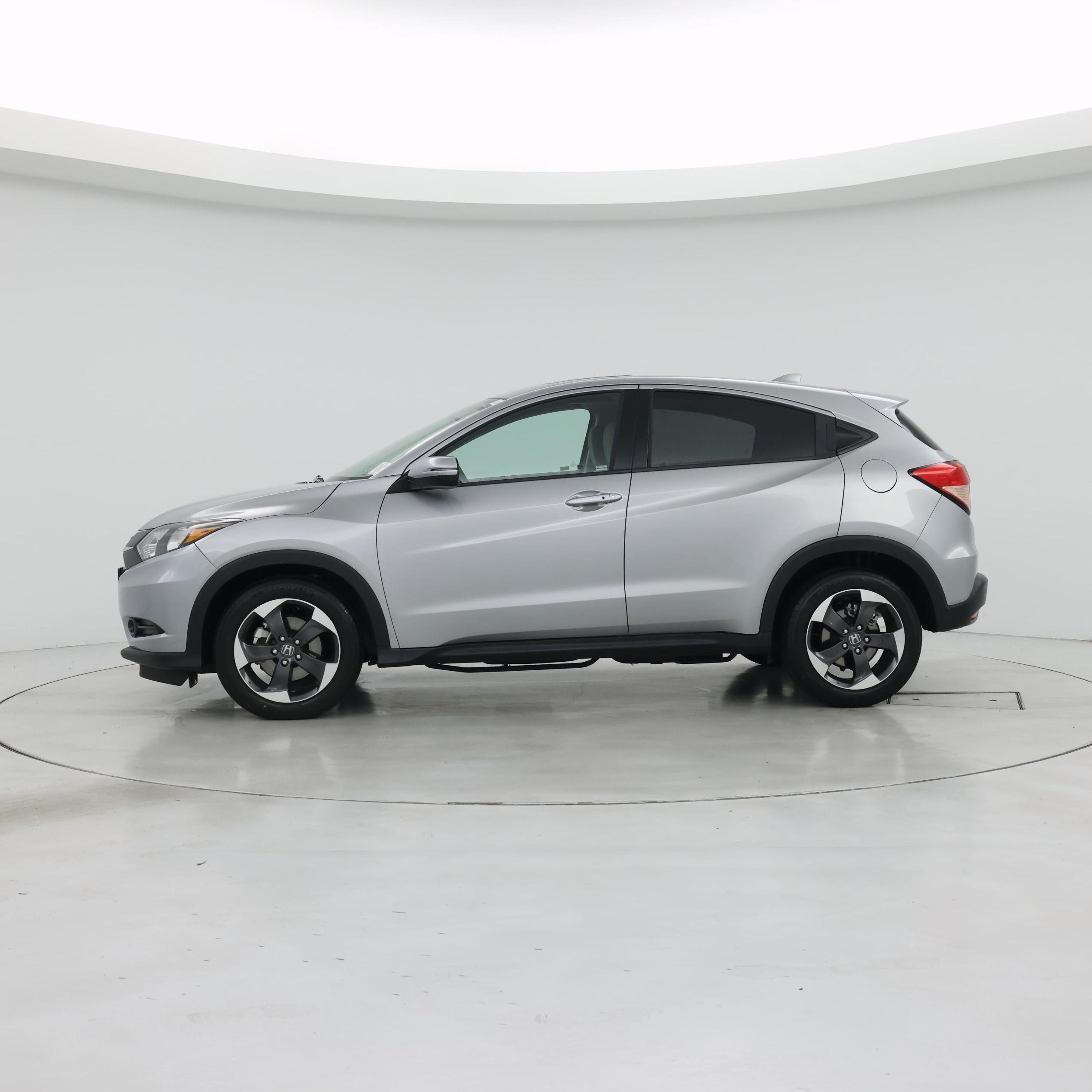 Thumbnail: 2018 Honda HR-V - 3