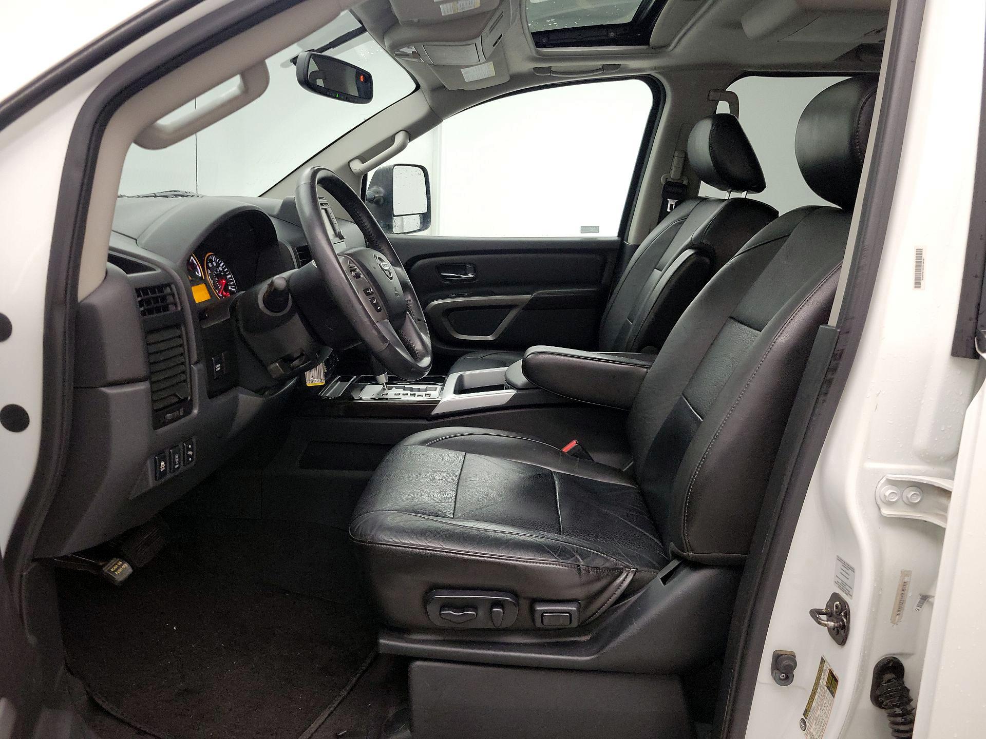 Thumbnail: 2015 Nissan Titan - 11