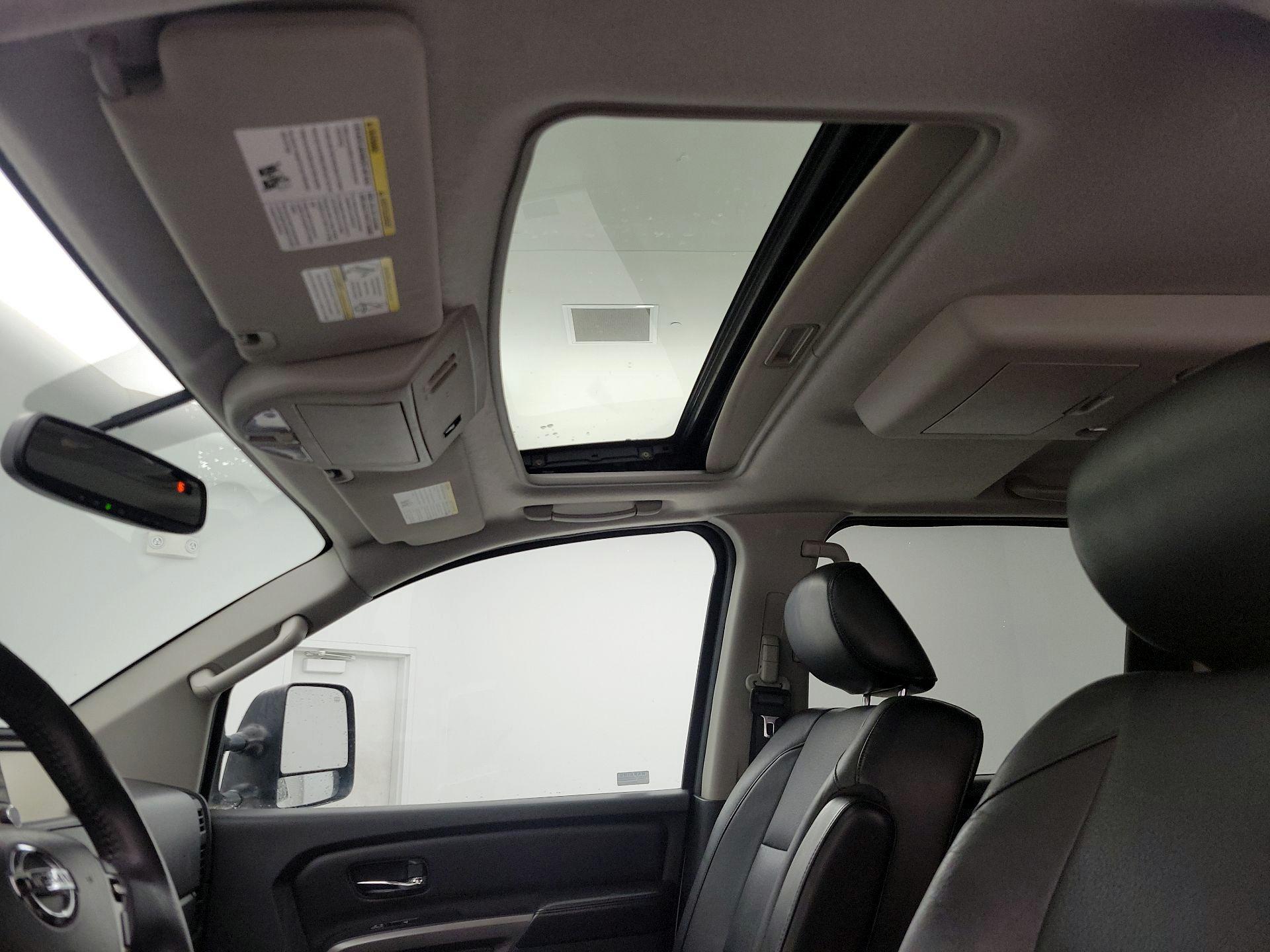 Thumbnail: 2015 Nissan Titan - 19