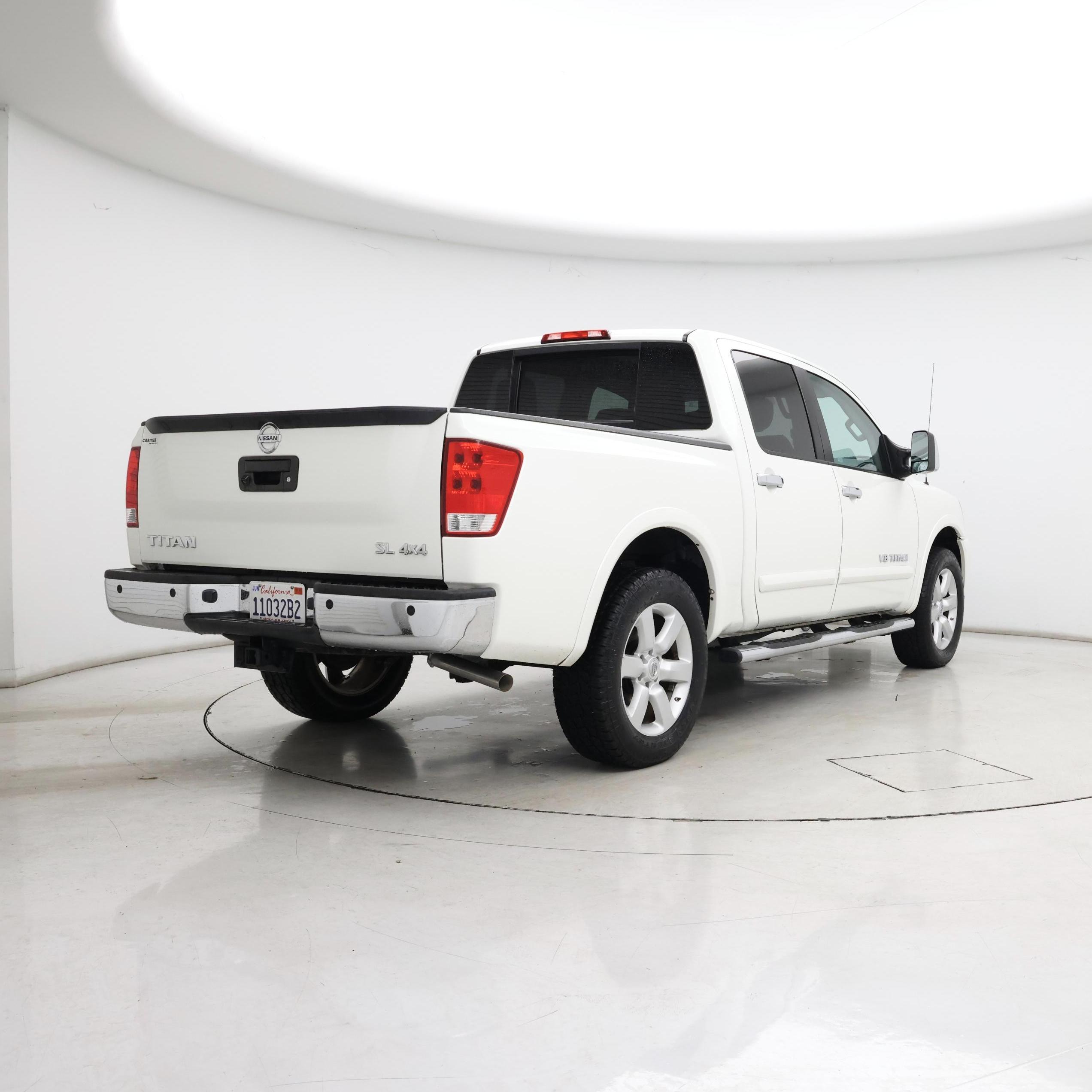 Thumbnail: 2015 Nissan Titan - 8