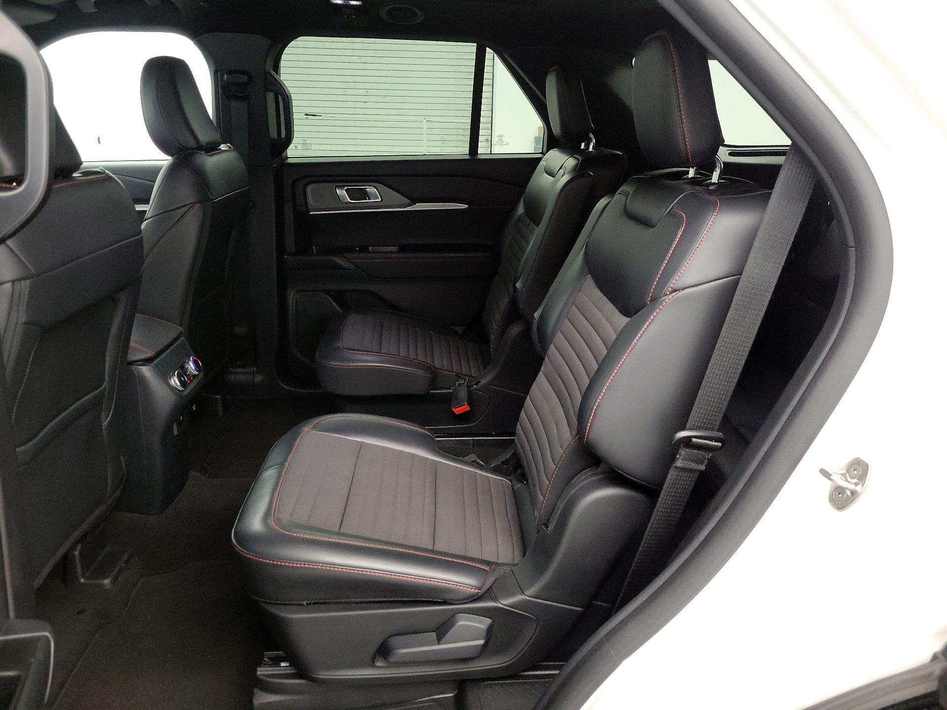 Thumbnail: 2025 Ford Explorer - 18