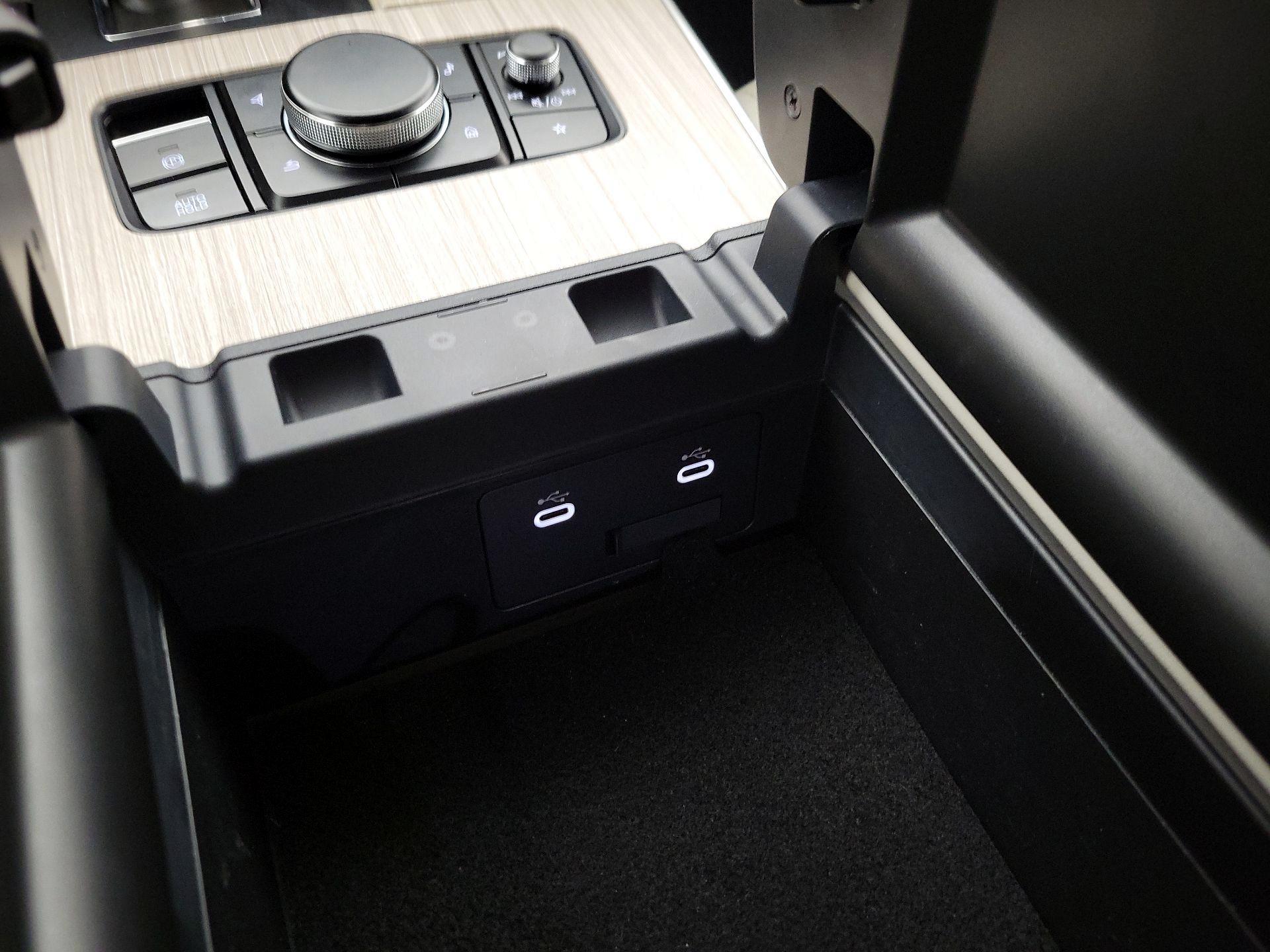 Thumbnail: 2024 Mazda CX-90 - 18