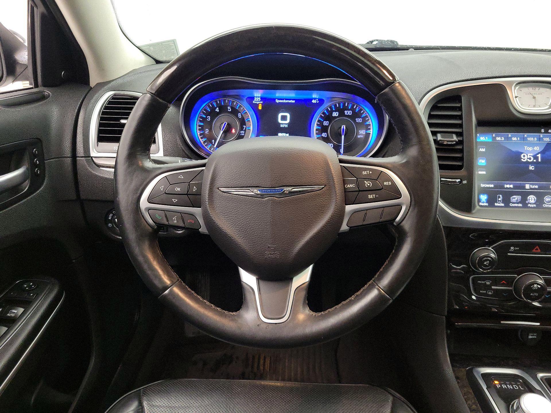 Thumbnail: 2016 Chrysler 300 - 10