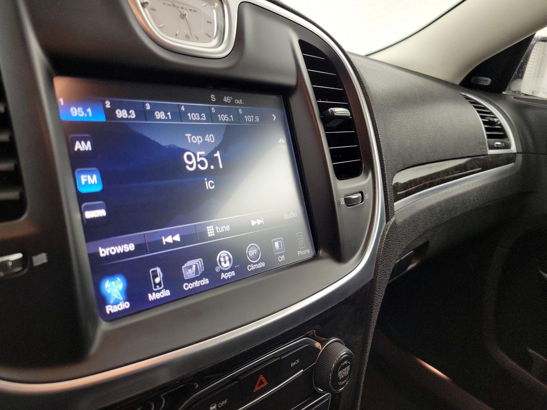 Thumbnail: 2016 Chrysler 300 - 15