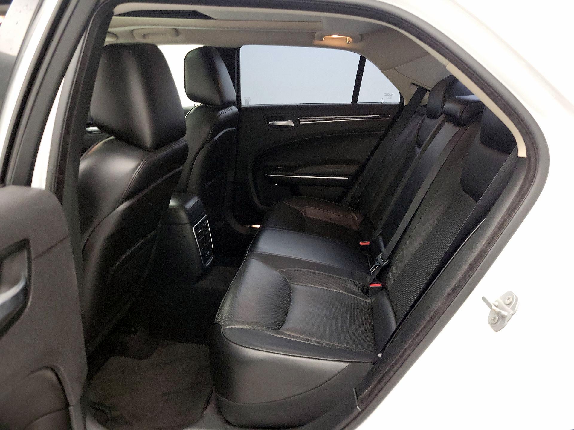 Thumbnail: 2016 Chrysler 300 - 19