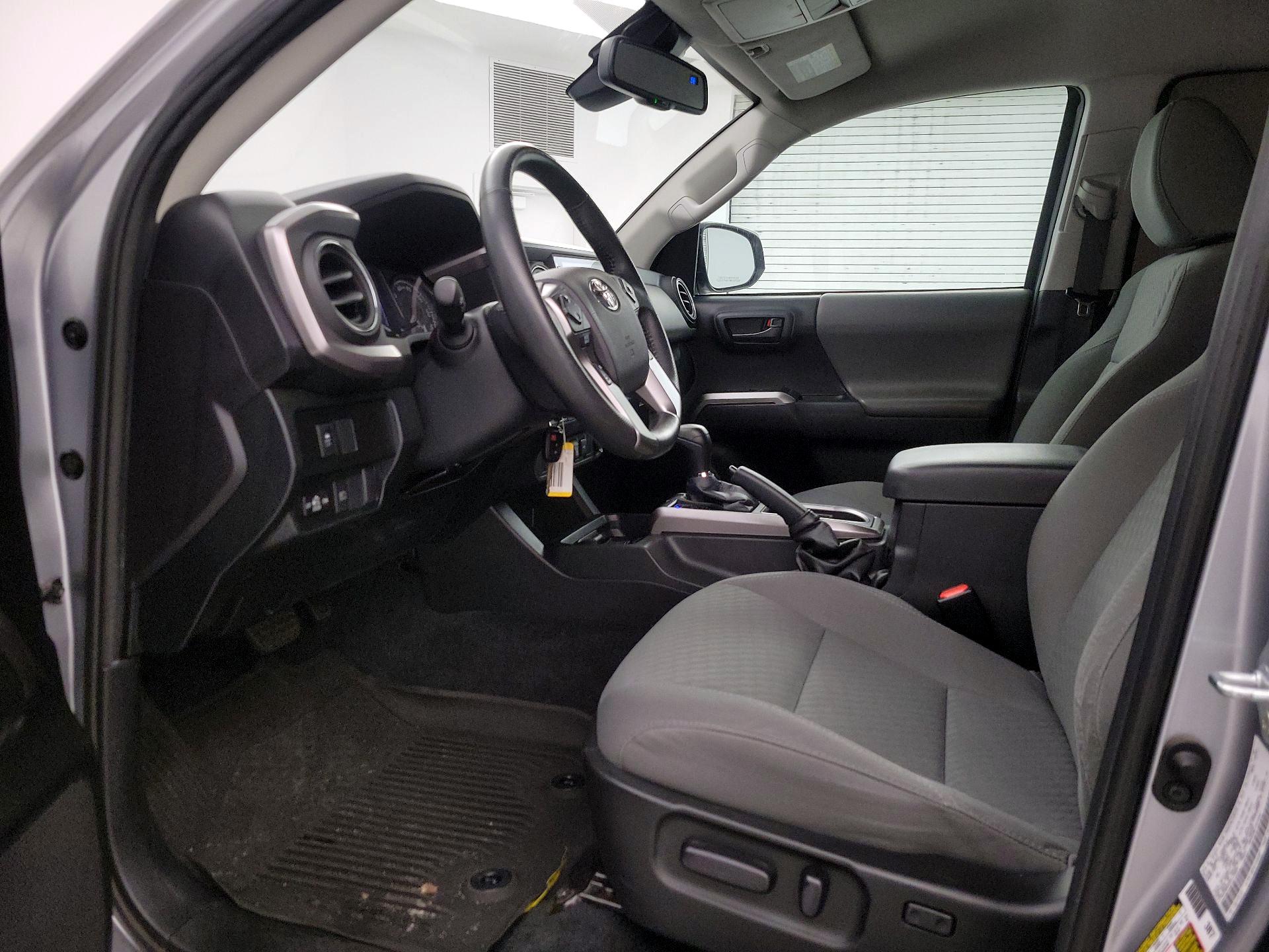 Thumbnail: 2021 Toyota Tacoma - 11