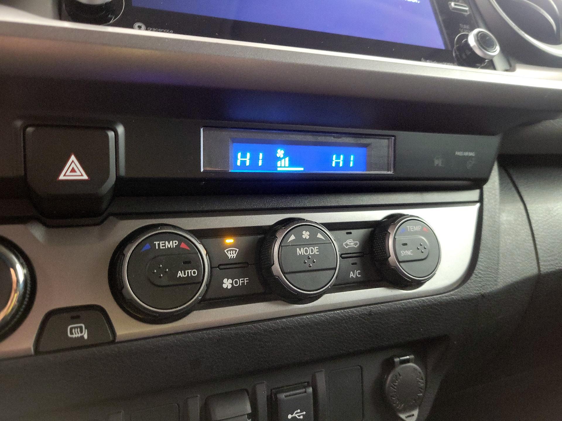 Thumbnail: 2021 Toyota Tacoma - 16