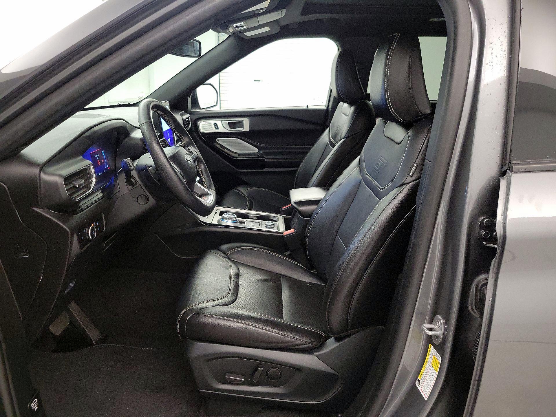 Thumbnail: 2023 Ford Explorer - 11