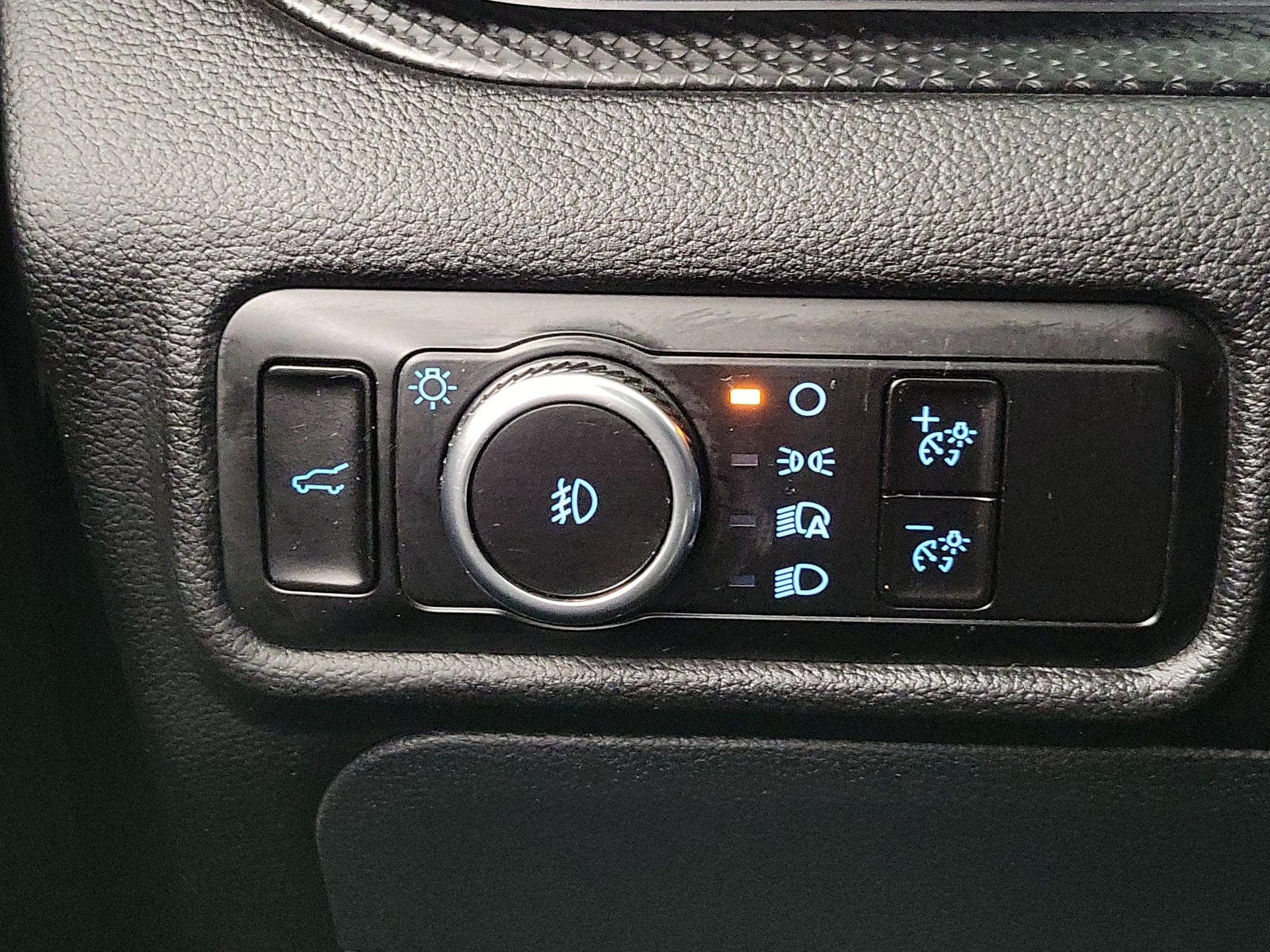 Thumbnail: 2023 Ford Explorer - 13