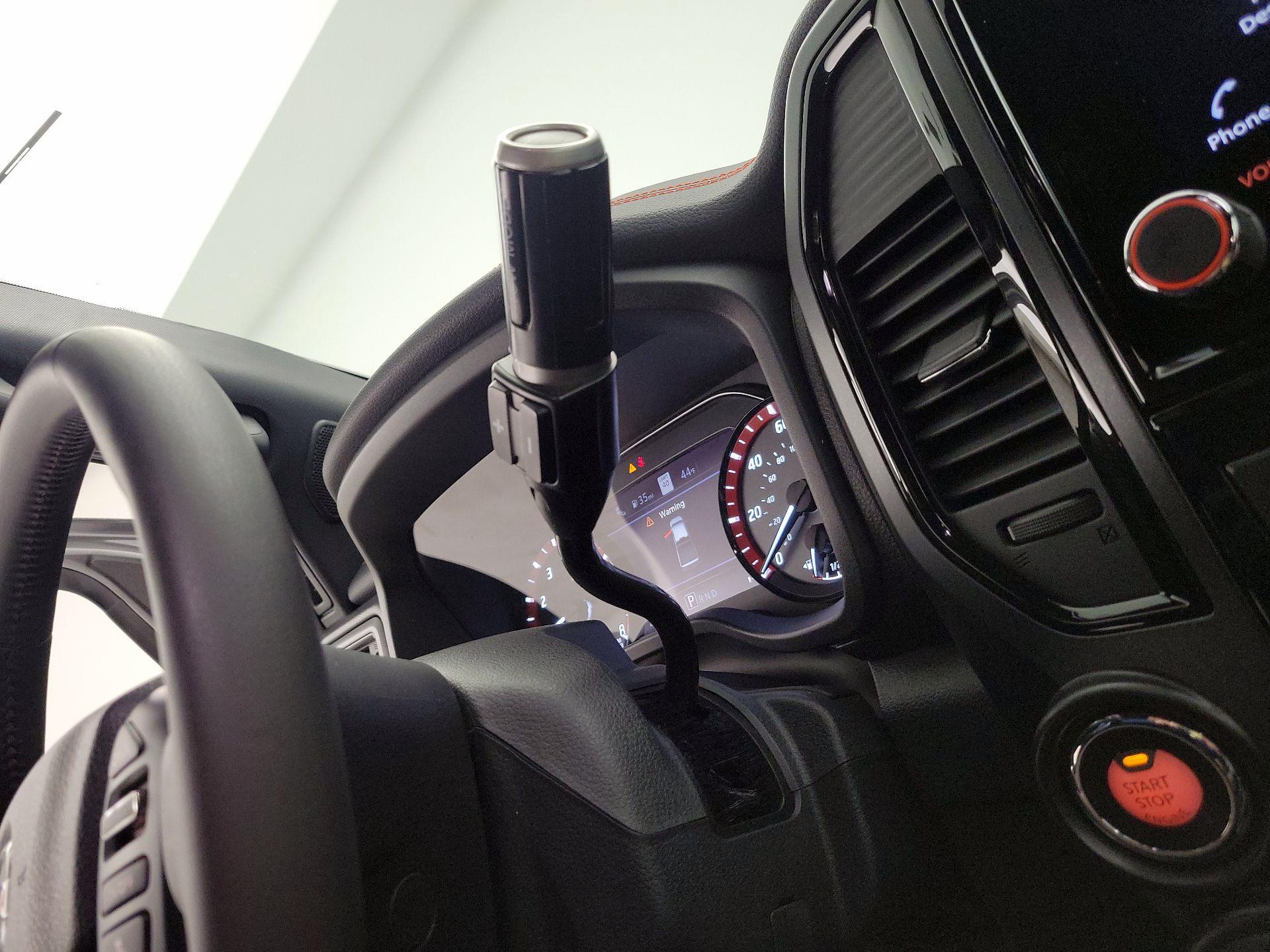 Thumbnail: 2021 Nissan Titan - 18