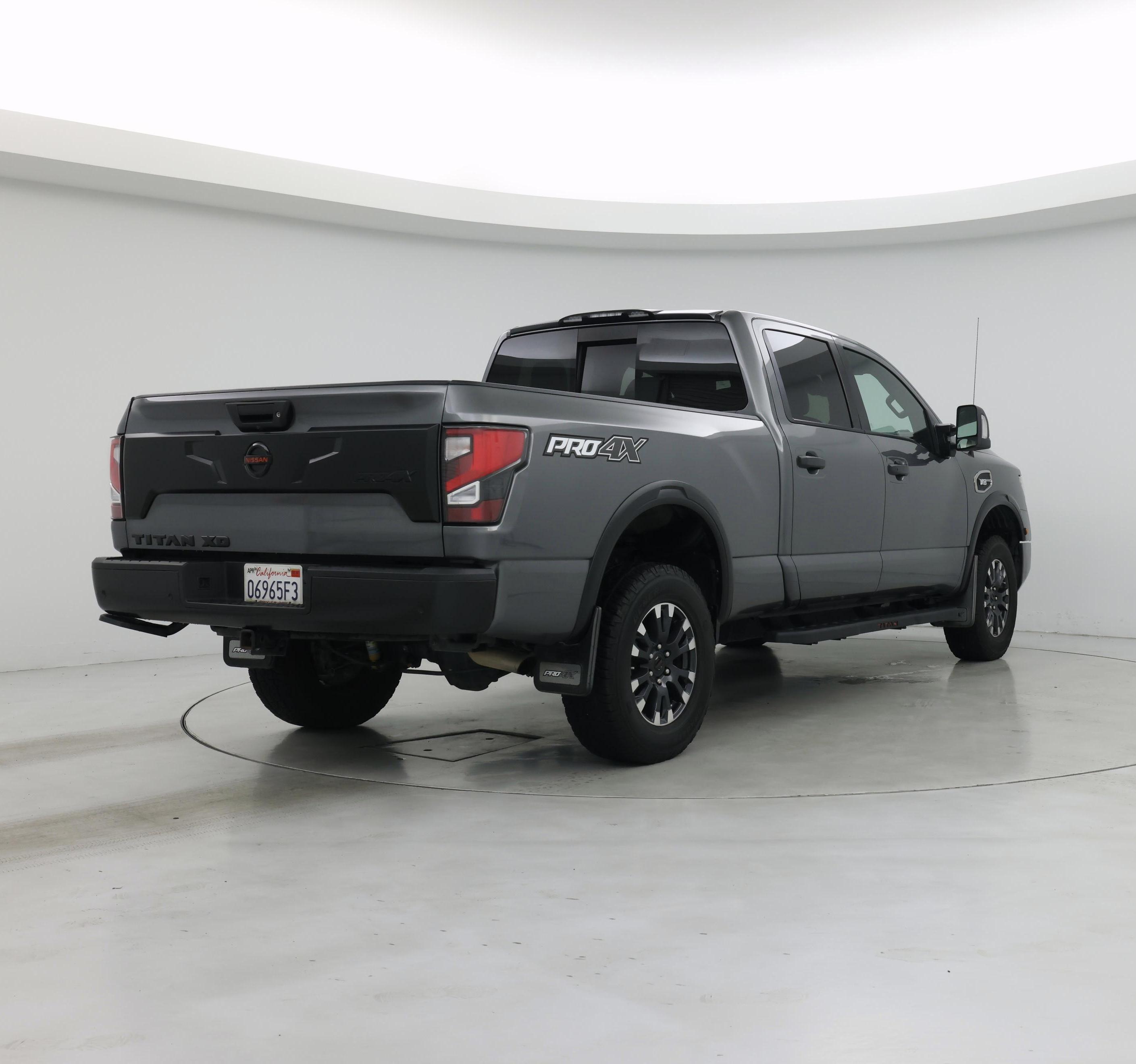 Thumbnail: 2021 Nissan Titan - 8