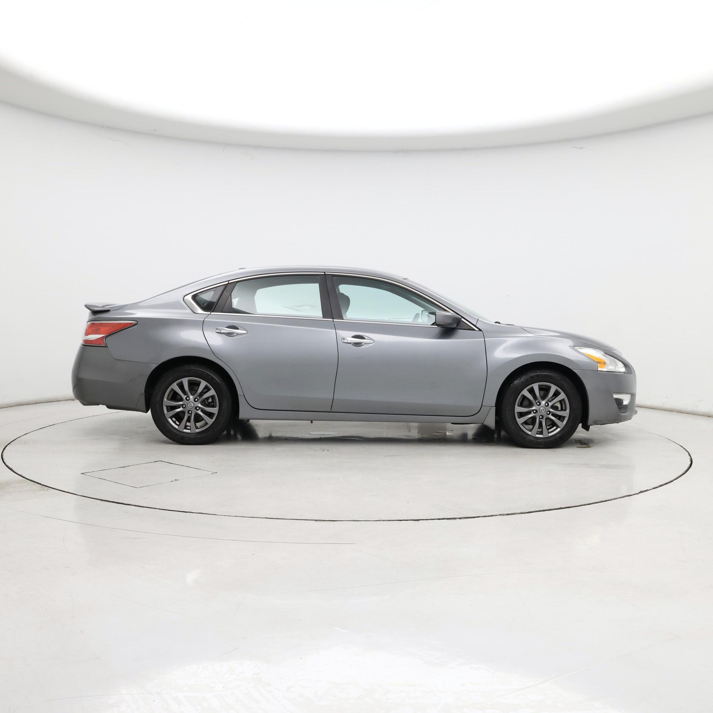 Thumbnail: 2015 Nissan Altima - 7