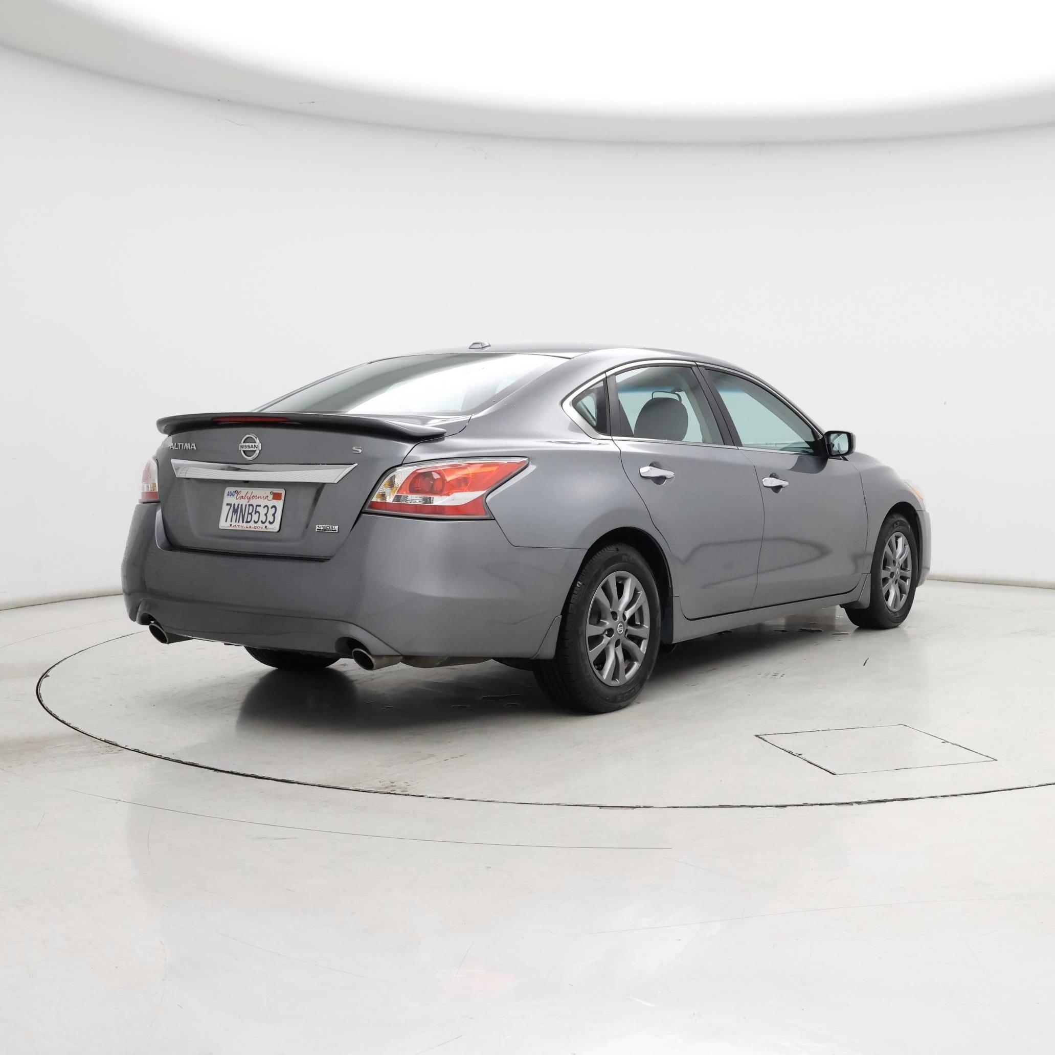 Thumbnail: 2015 Nissan Altima - 8
