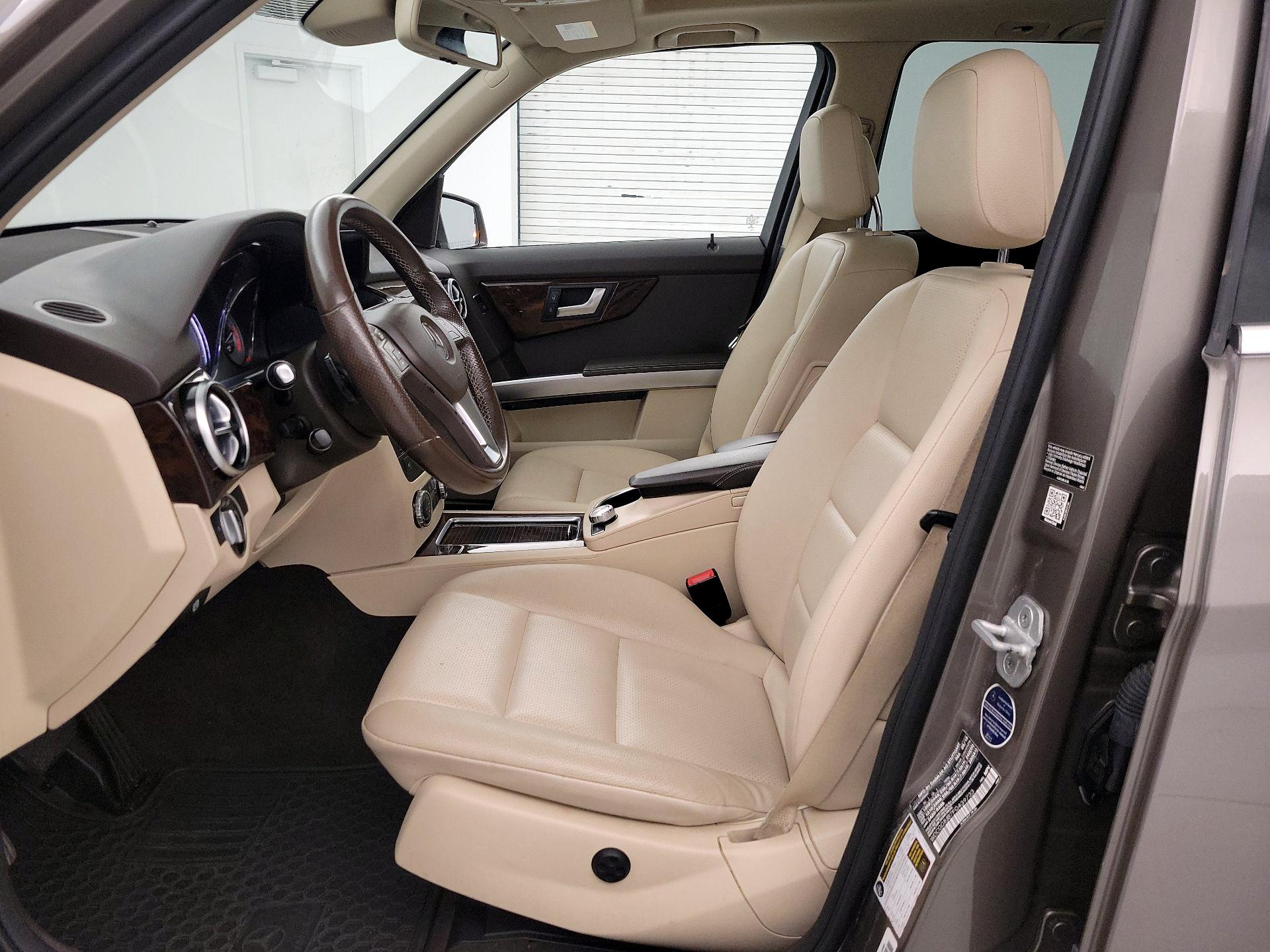 Thumbnail: 2015 Mercedes-Benz GLK - 11